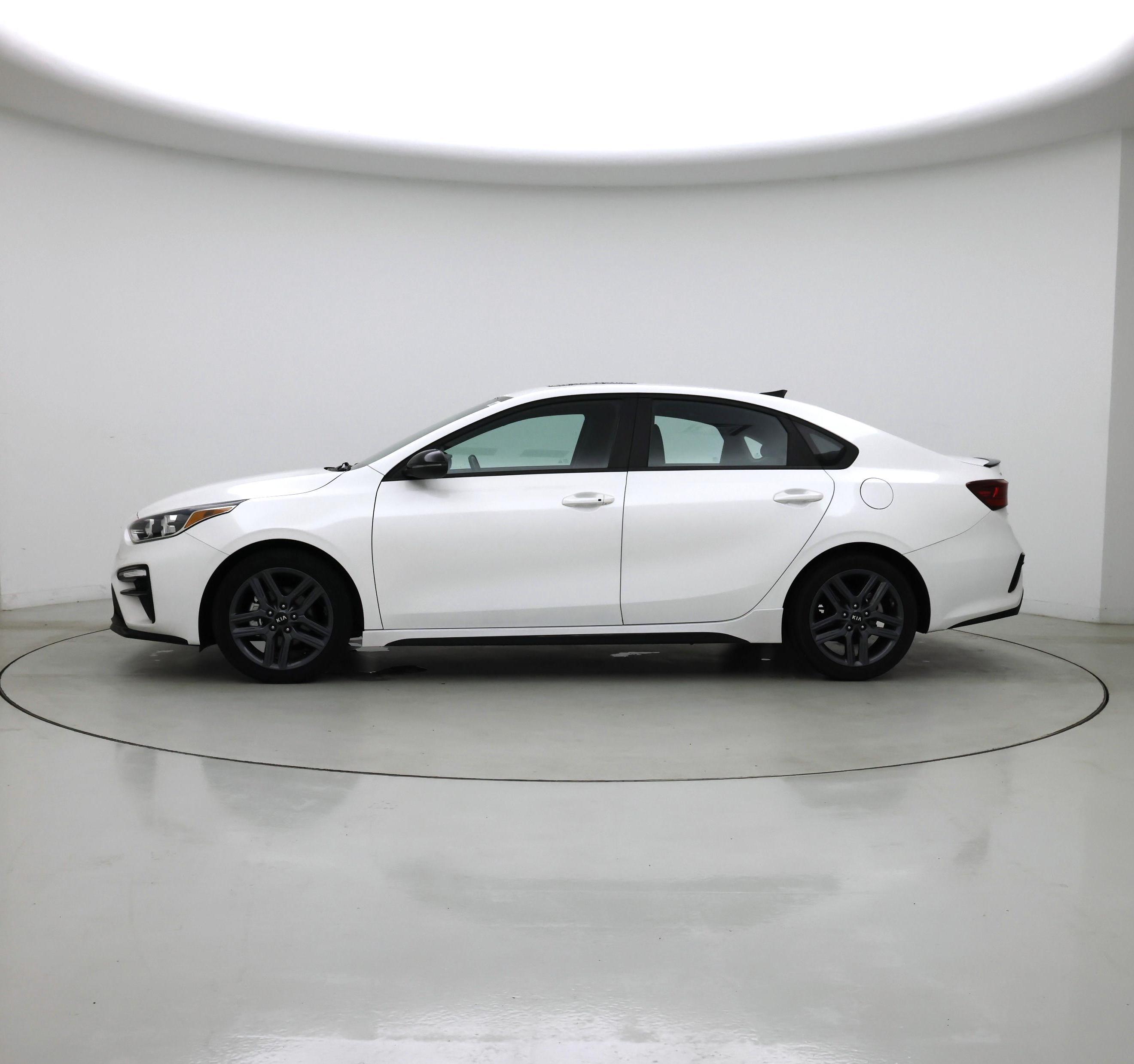 Thumbnail: 2021 Kia Forte - 3