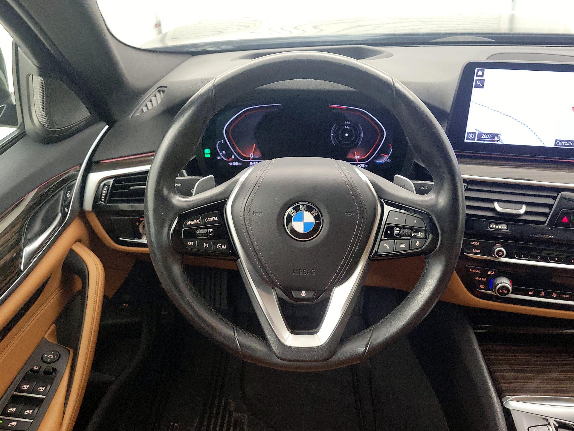 Thumbnail: 2021 BMW 5 Series - 10