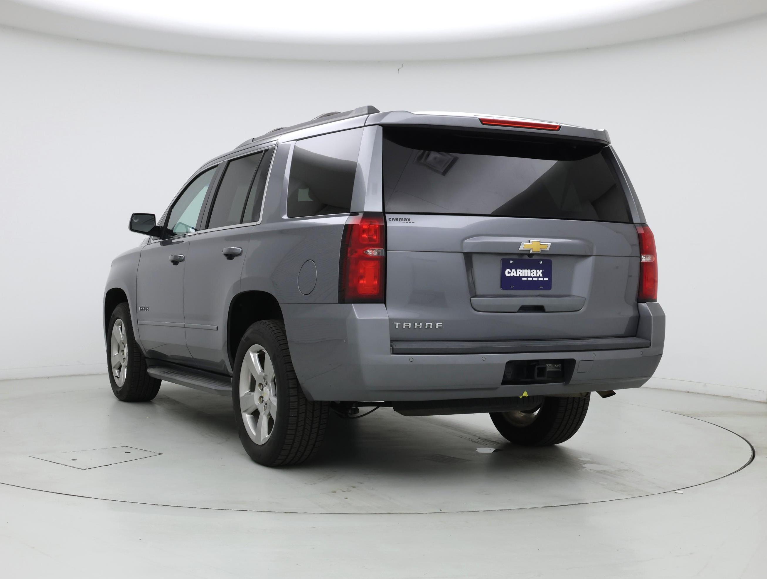 Thumbnail: 2019 Chevrolet Tahoe - 2