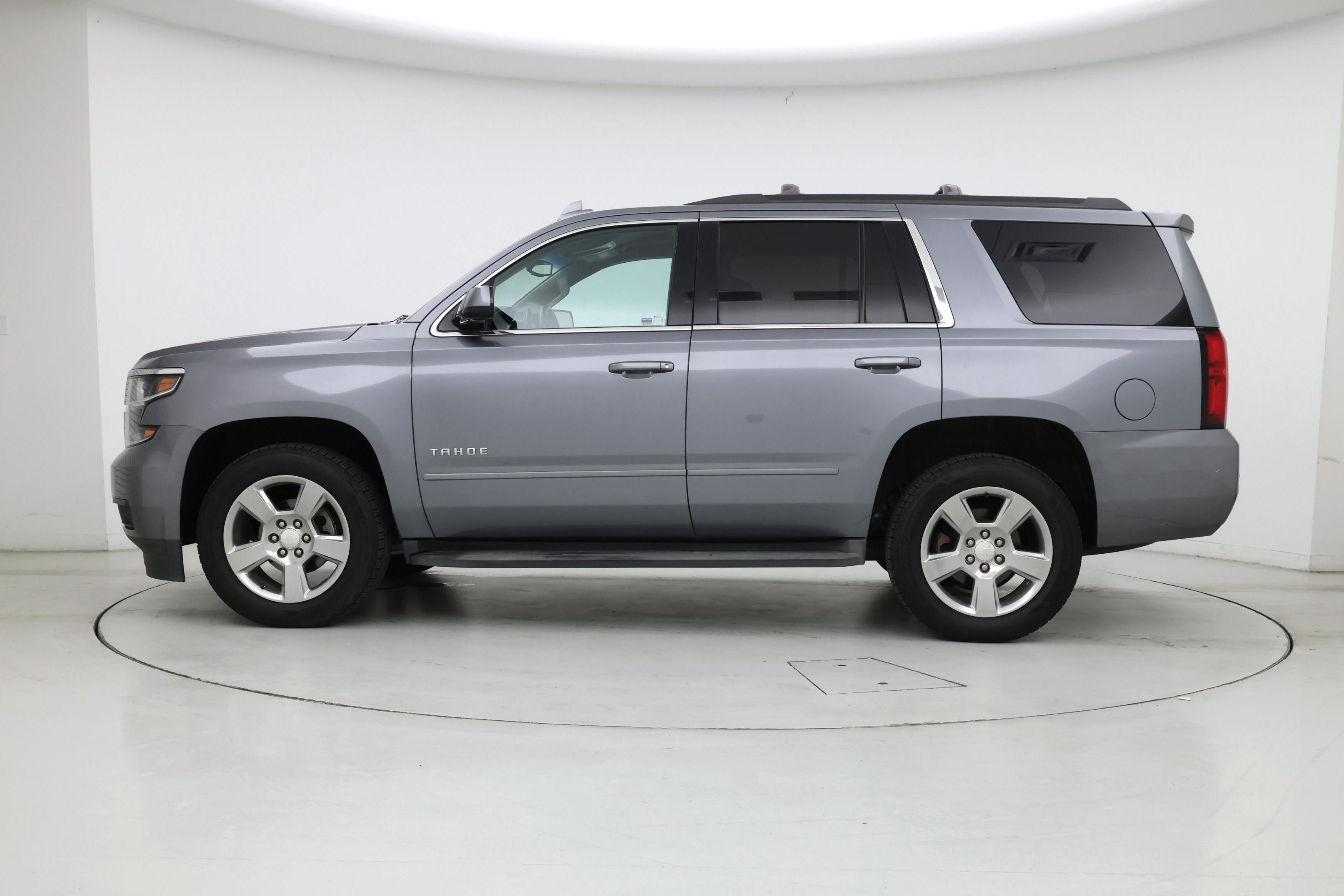 Thumbnail: 2019 Chevrolet Tahoe - 3