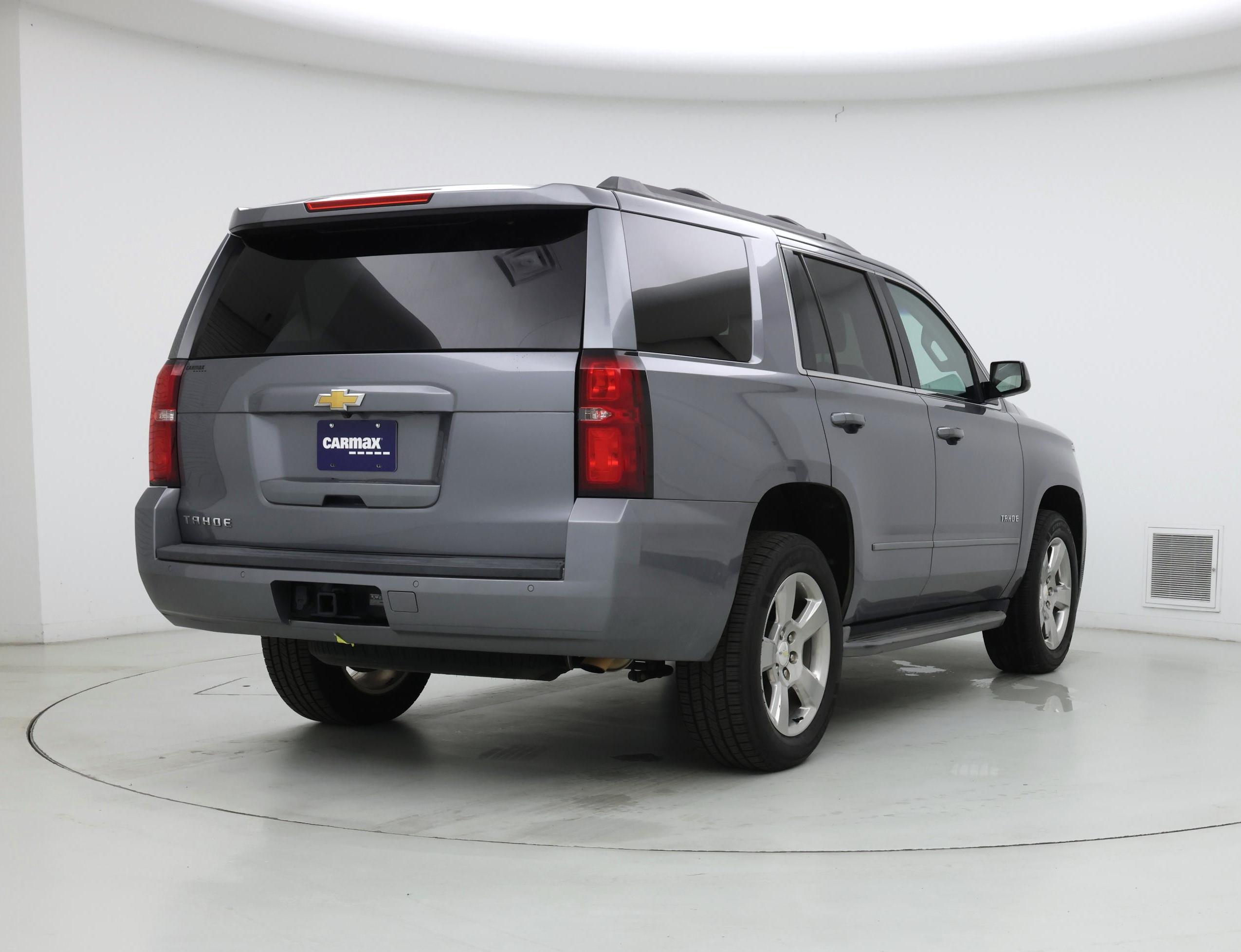 Thumbnail: 2019 Chevrolet Tahoe - 8