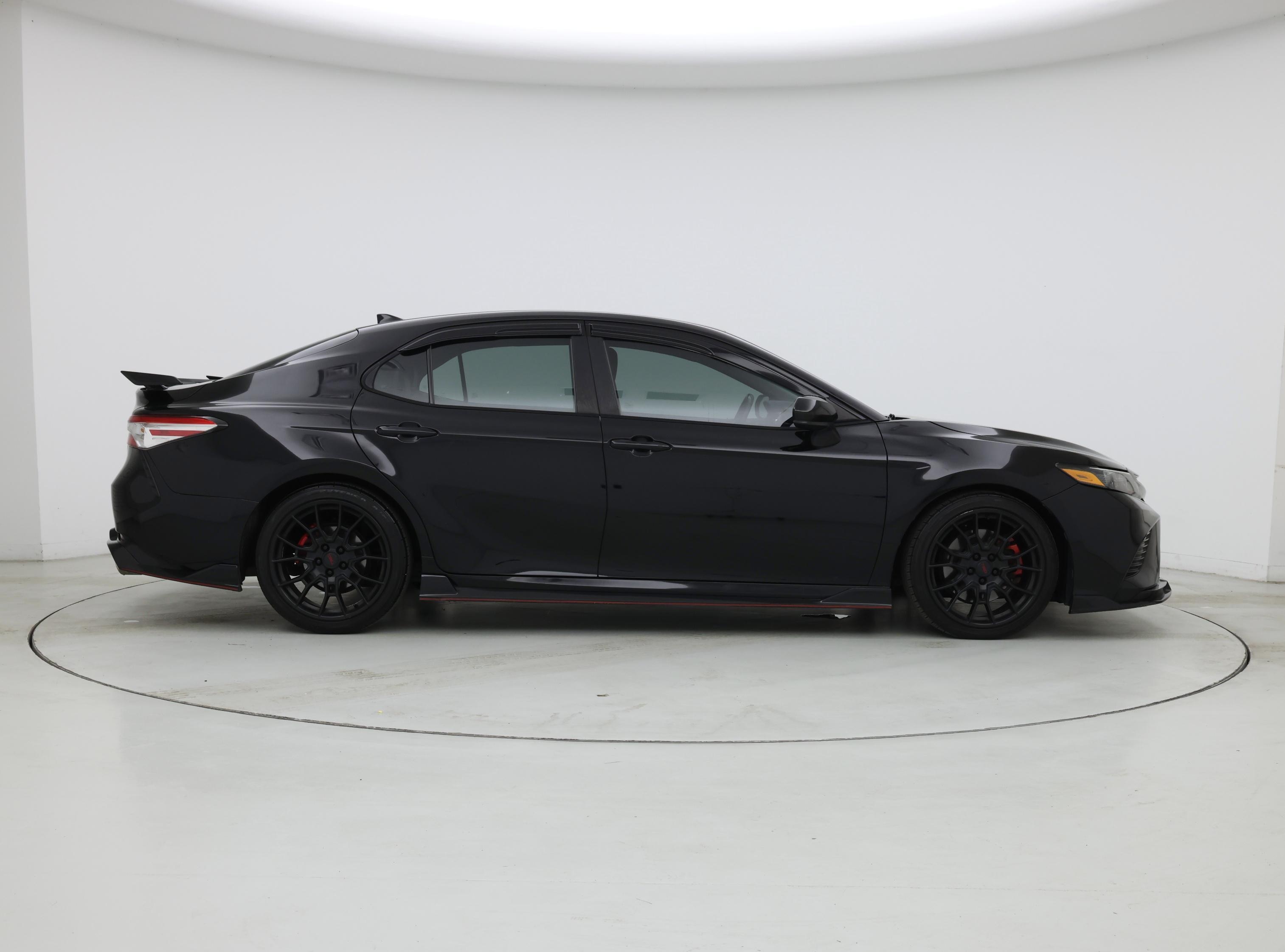 Thumbnail: 2020 Toyota Camry - 7