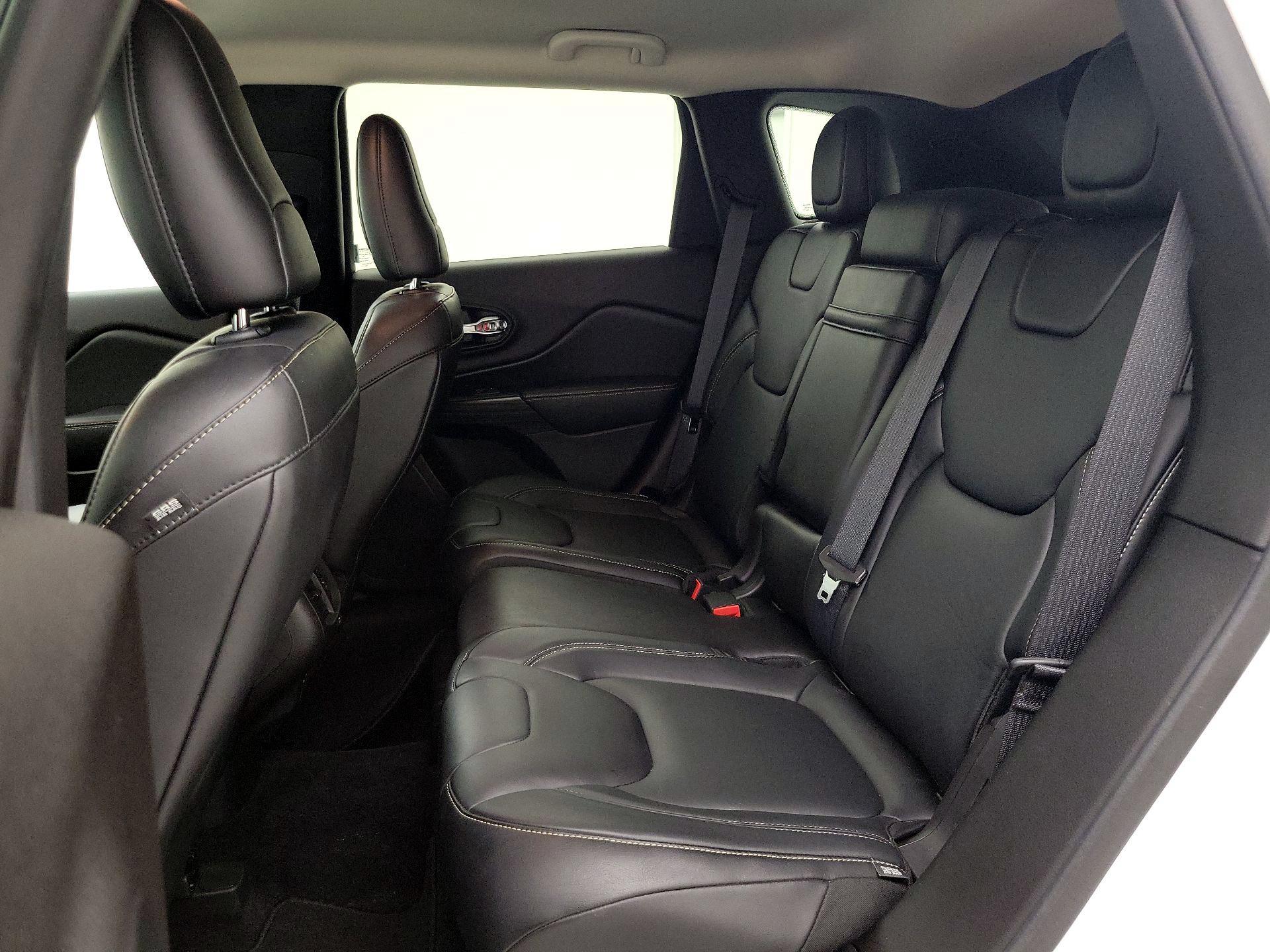 Thumbnail: 2014 Jeep Cherokee - 20