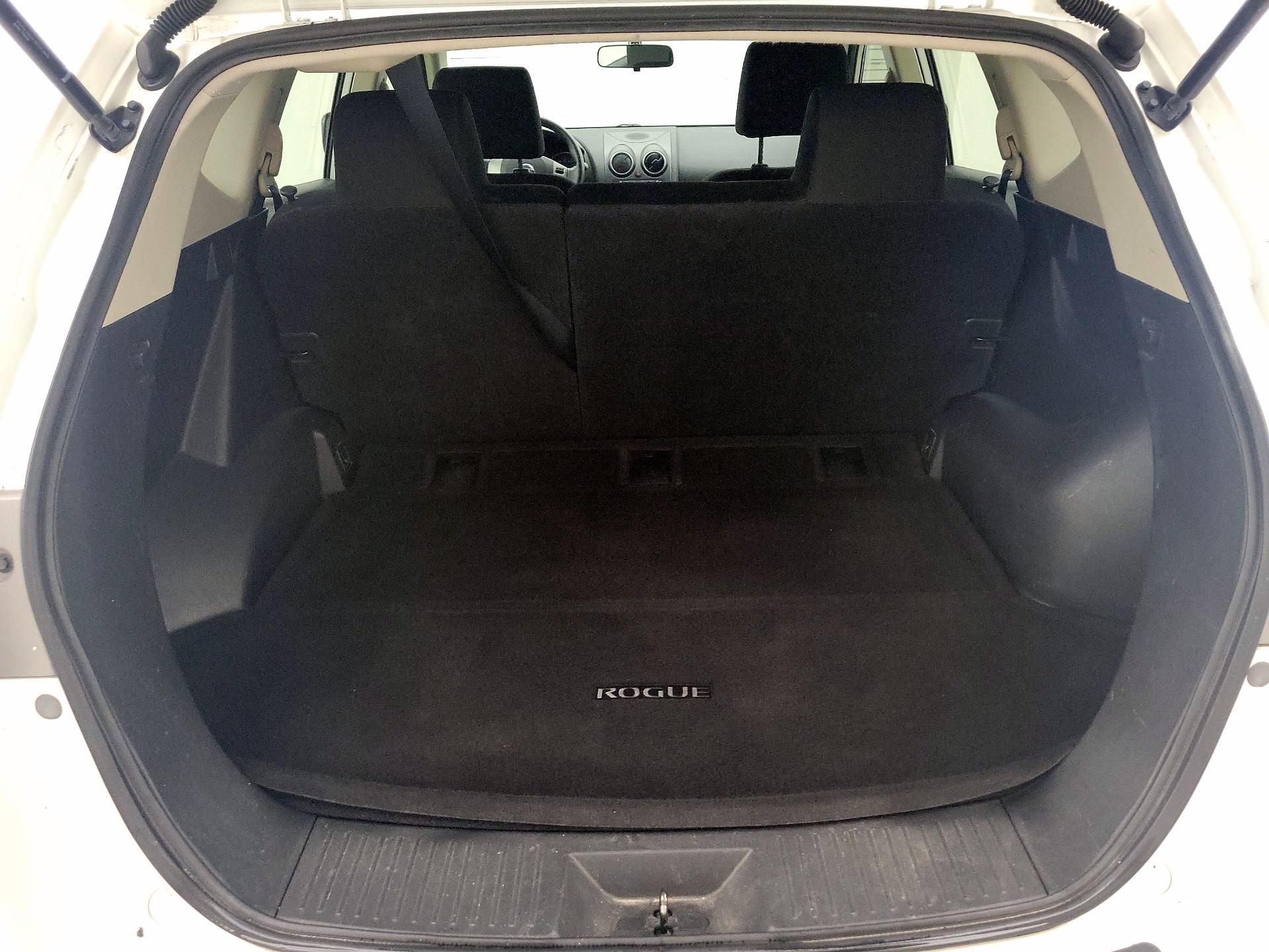 Thumbnail: 2013 Nissan Rogue - 19