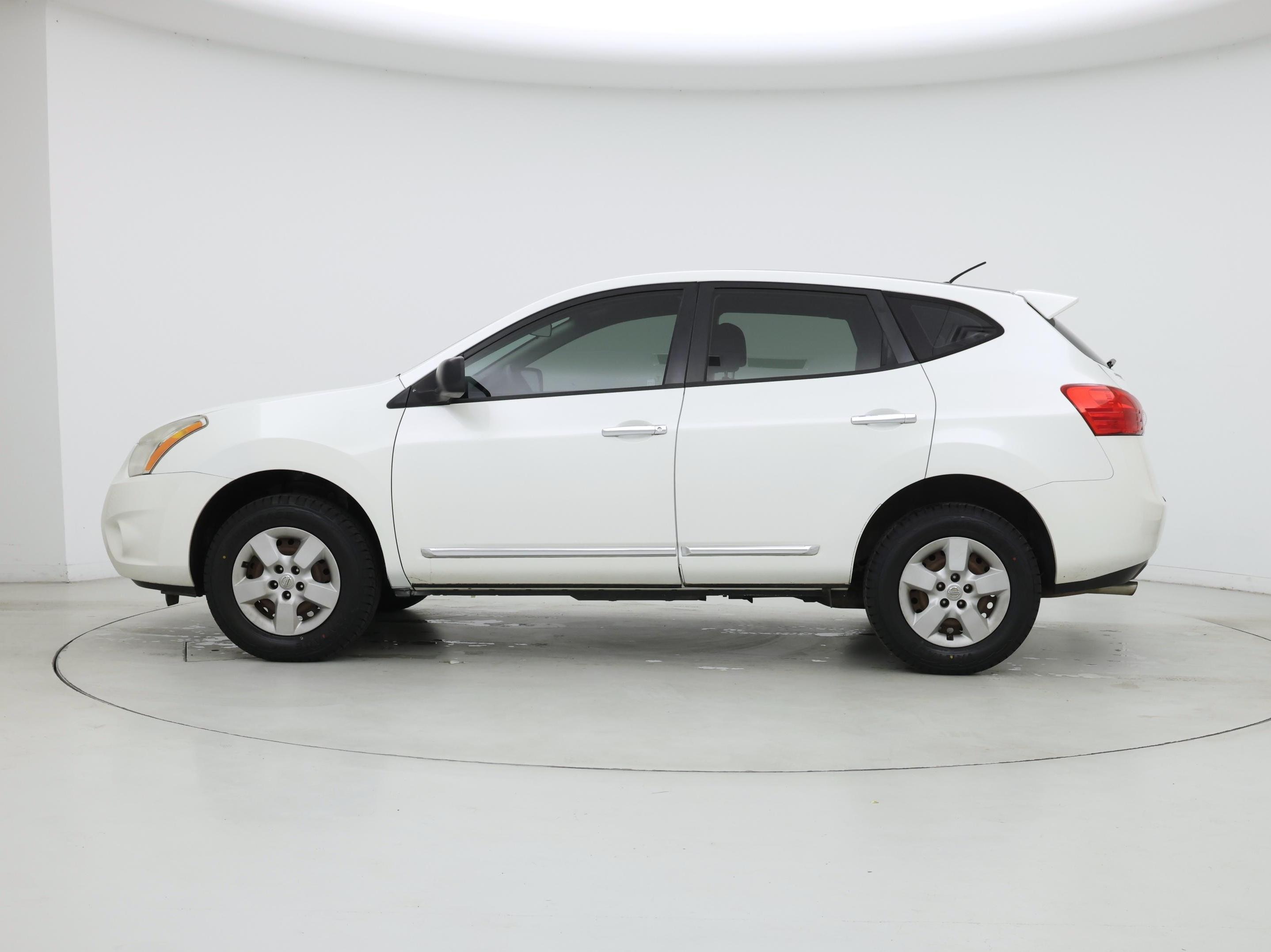 Thumbnail: 2013 Nissan Rogue - 3
