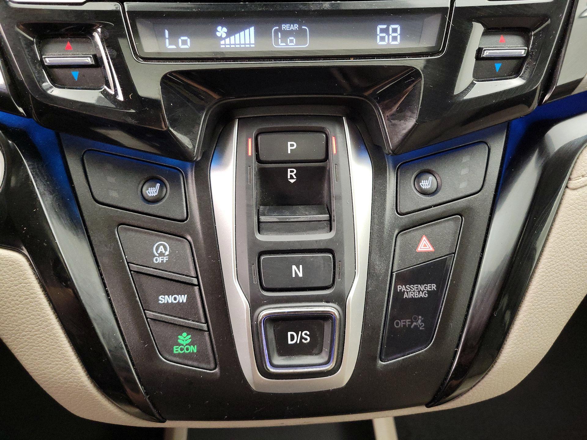 Thumbnail: 2022 Honda Odyssey - 18