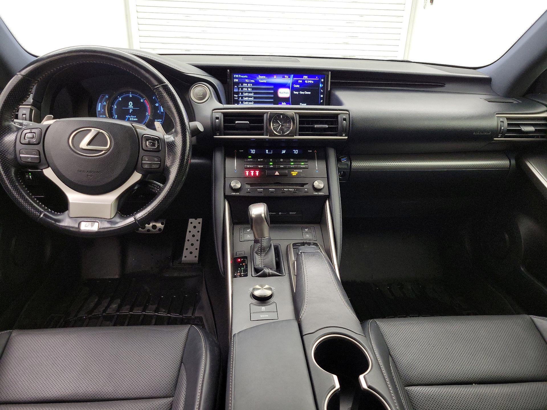 Thumbnail: 2017 Lexus IS - 9