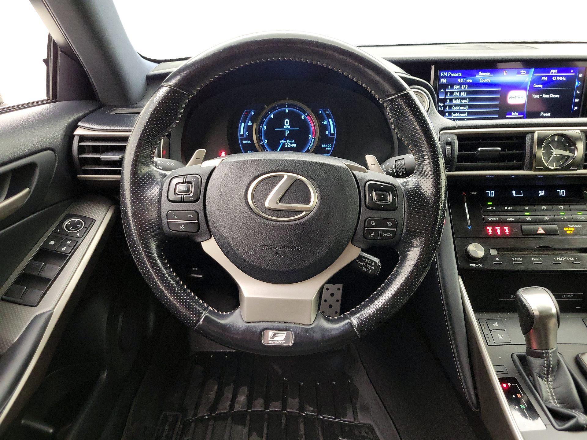 Thumbnail: 2017 Lexus IS - 10