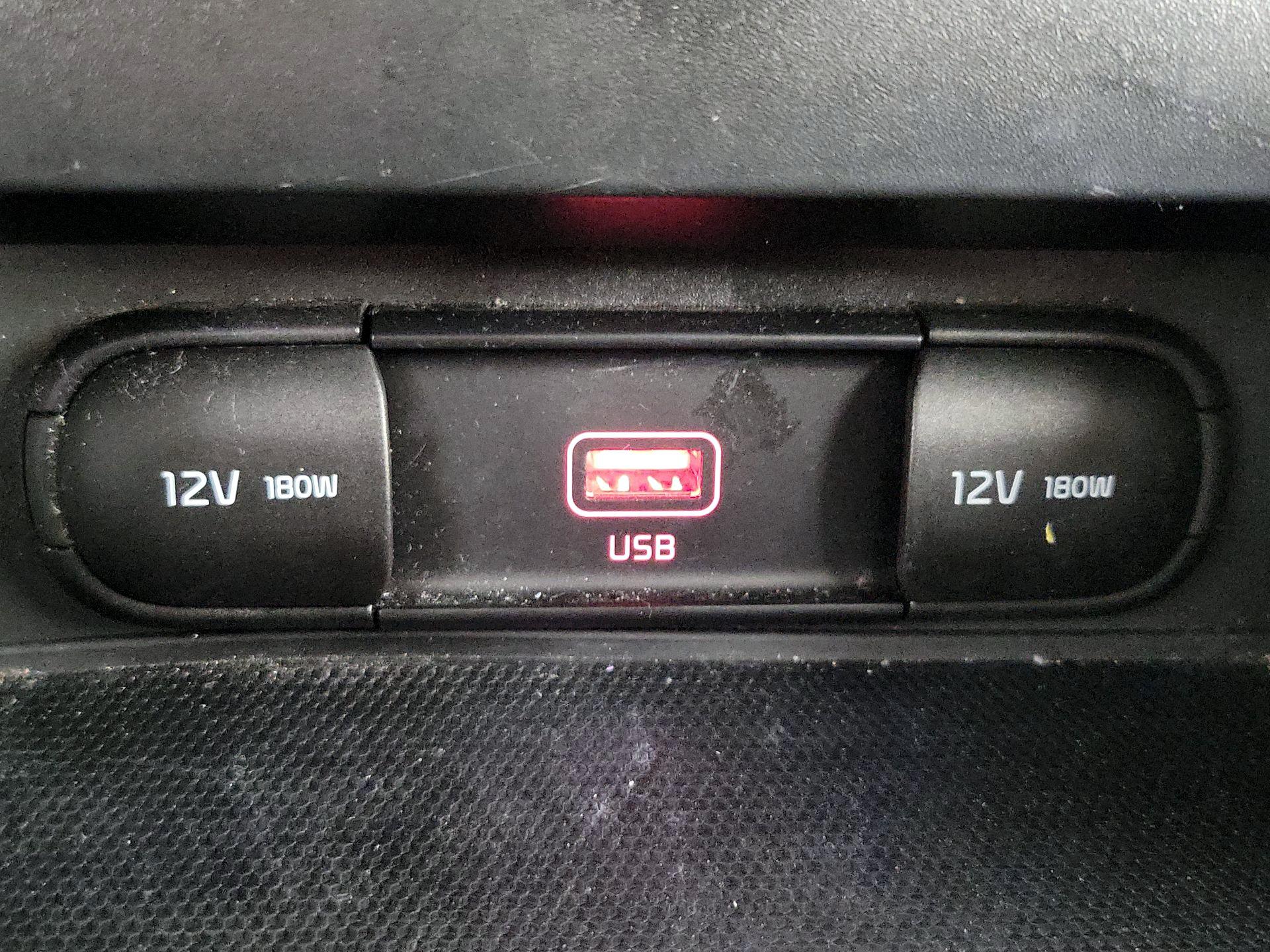 Thumbnail: 2020 Kia Soul - 18