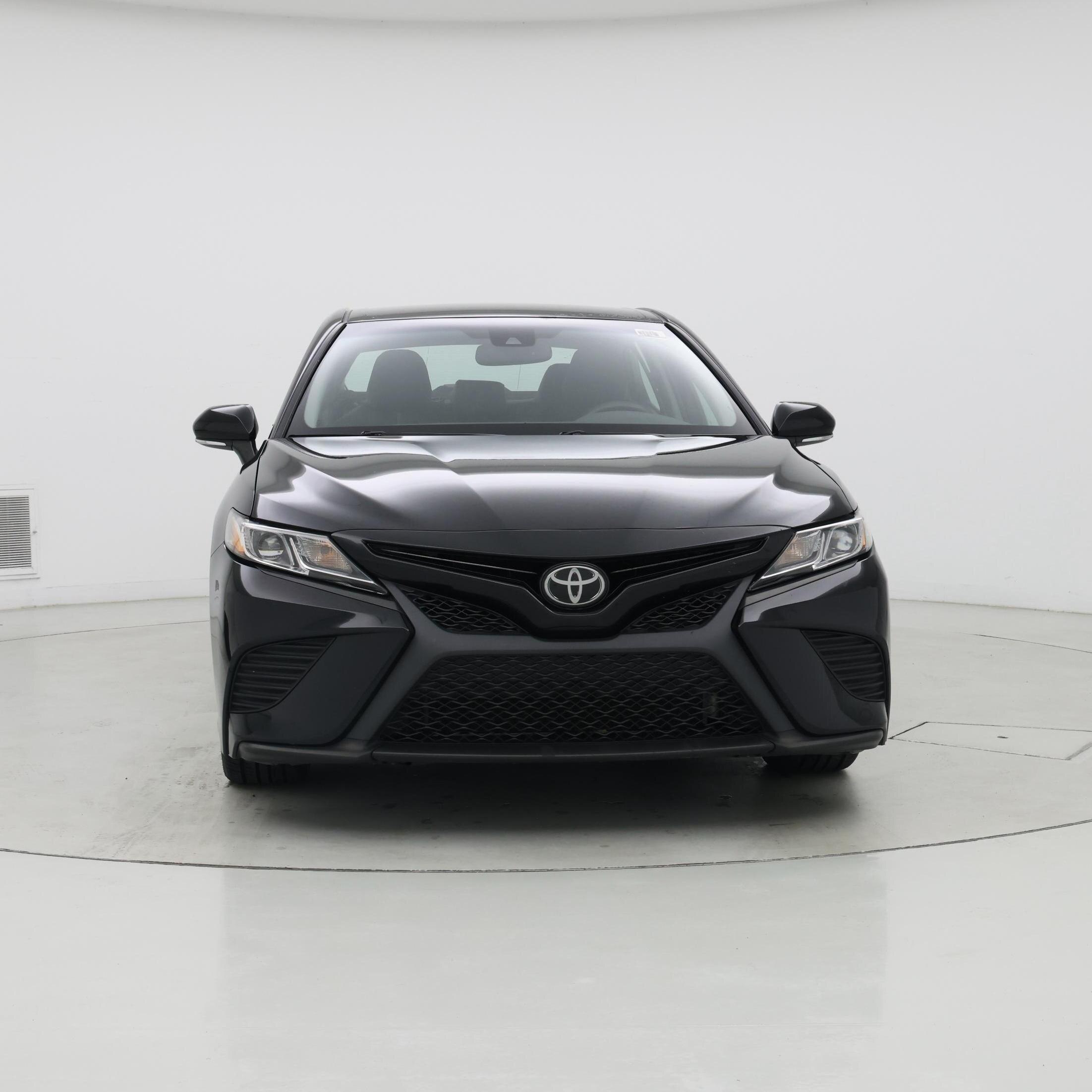 Thumbnail: 2018 Toyota Camry - 5