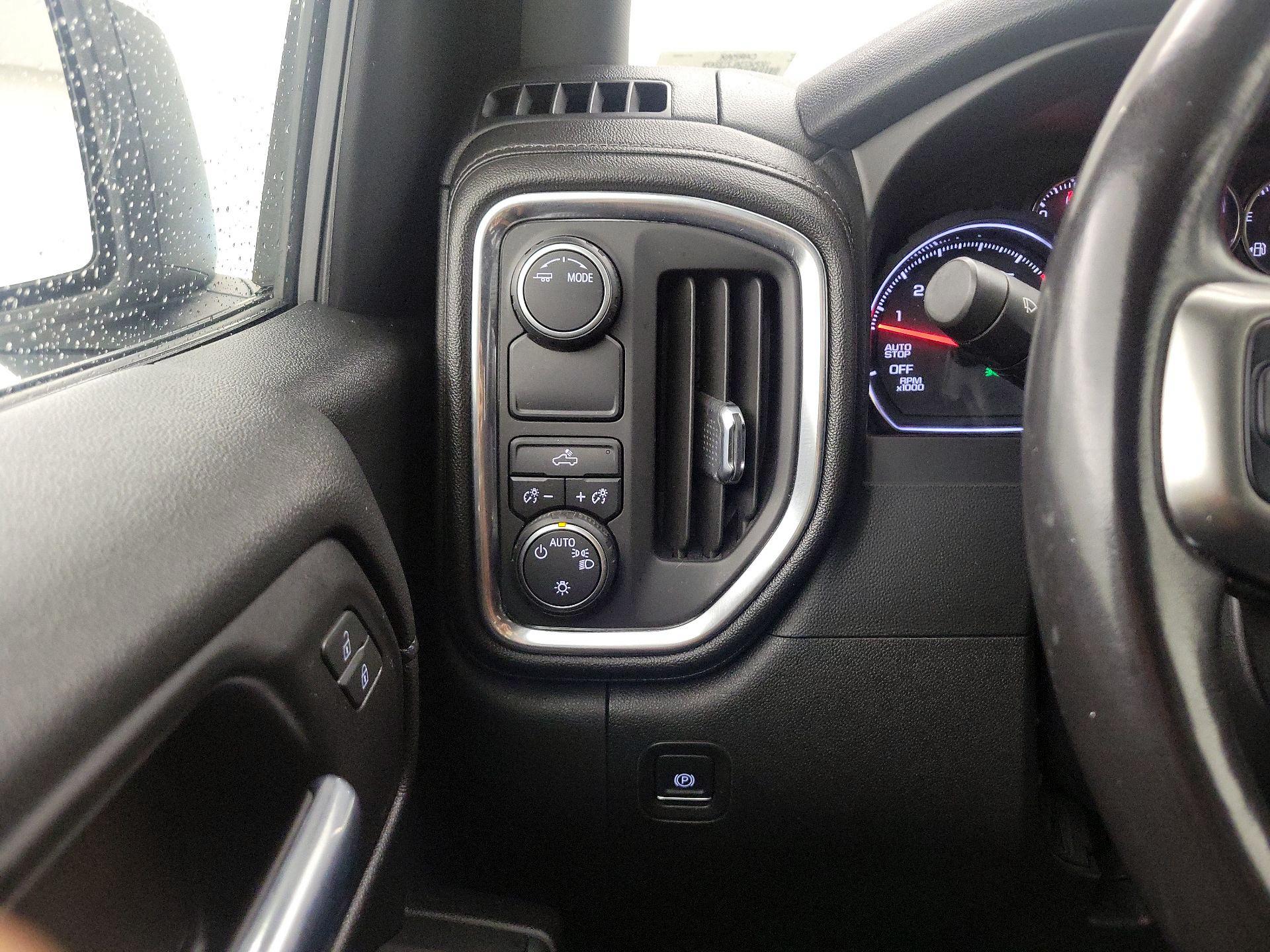 Thumbnail: 2020 Chevrolet Silverado 1500 - 13