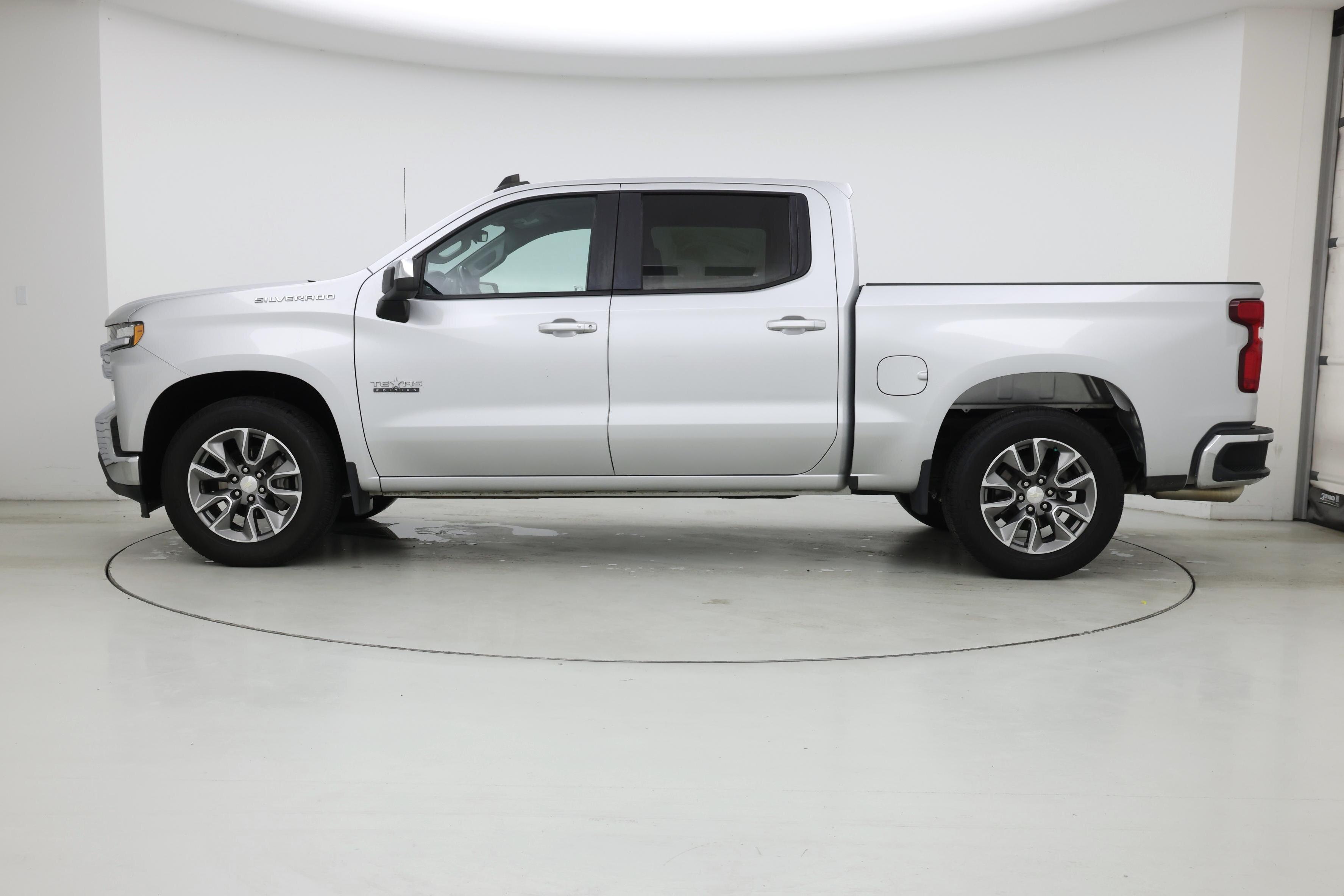 Thumbnail: 2020 Chevrolet Silverado 1500 - 3