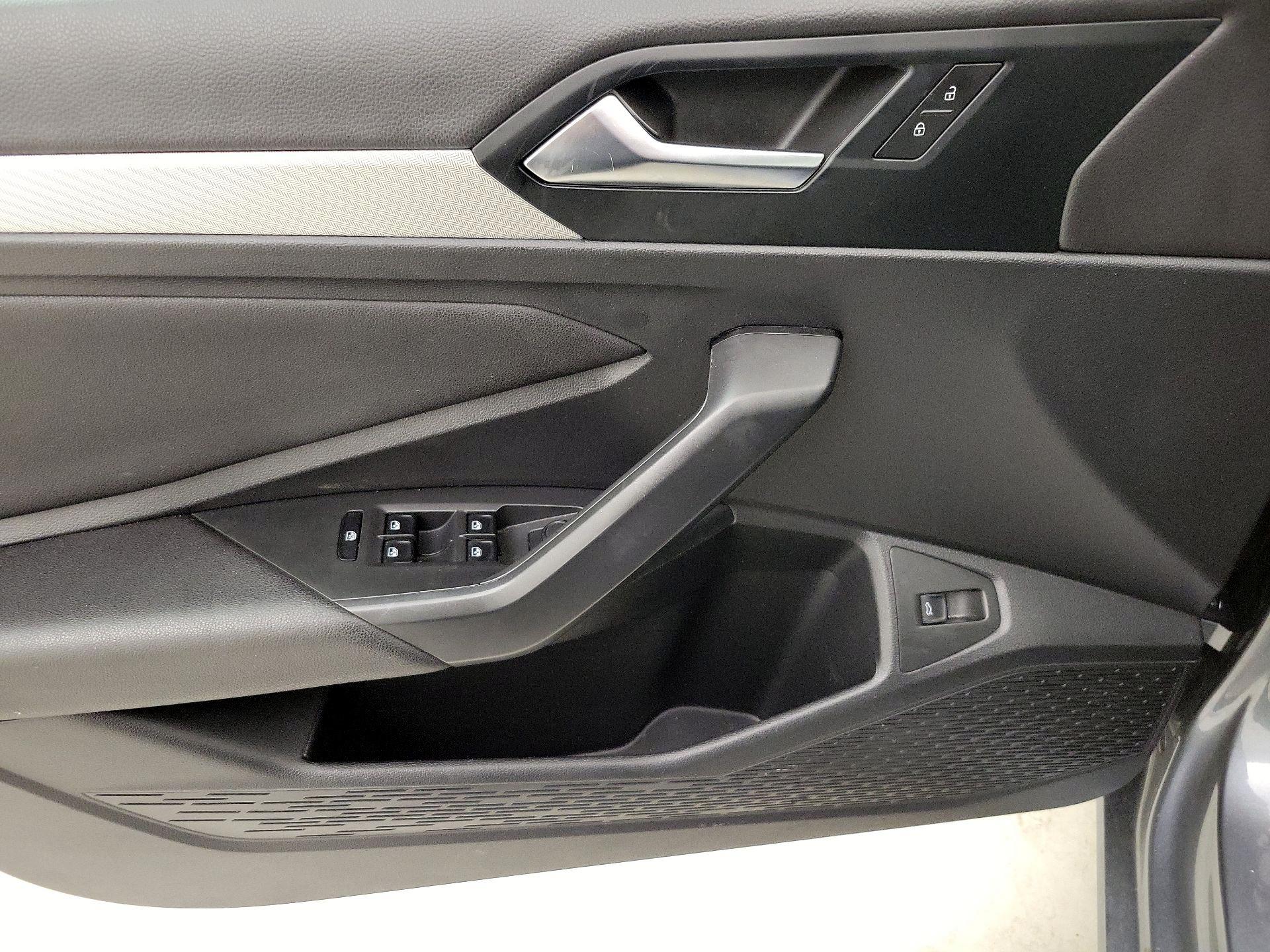 Thumbnail: 2020 Volkswagen Jetta - 12