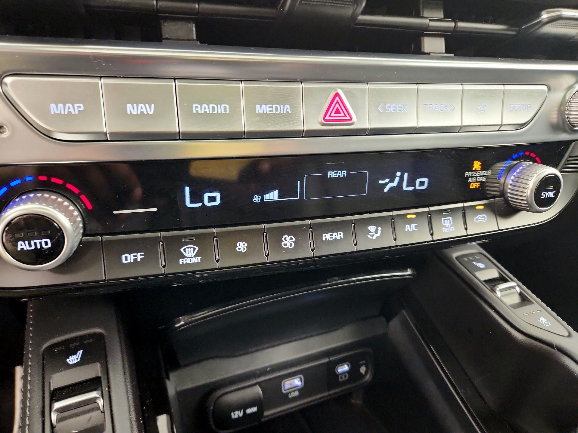 Thumbnail: 2025 Kia Telluride - 17