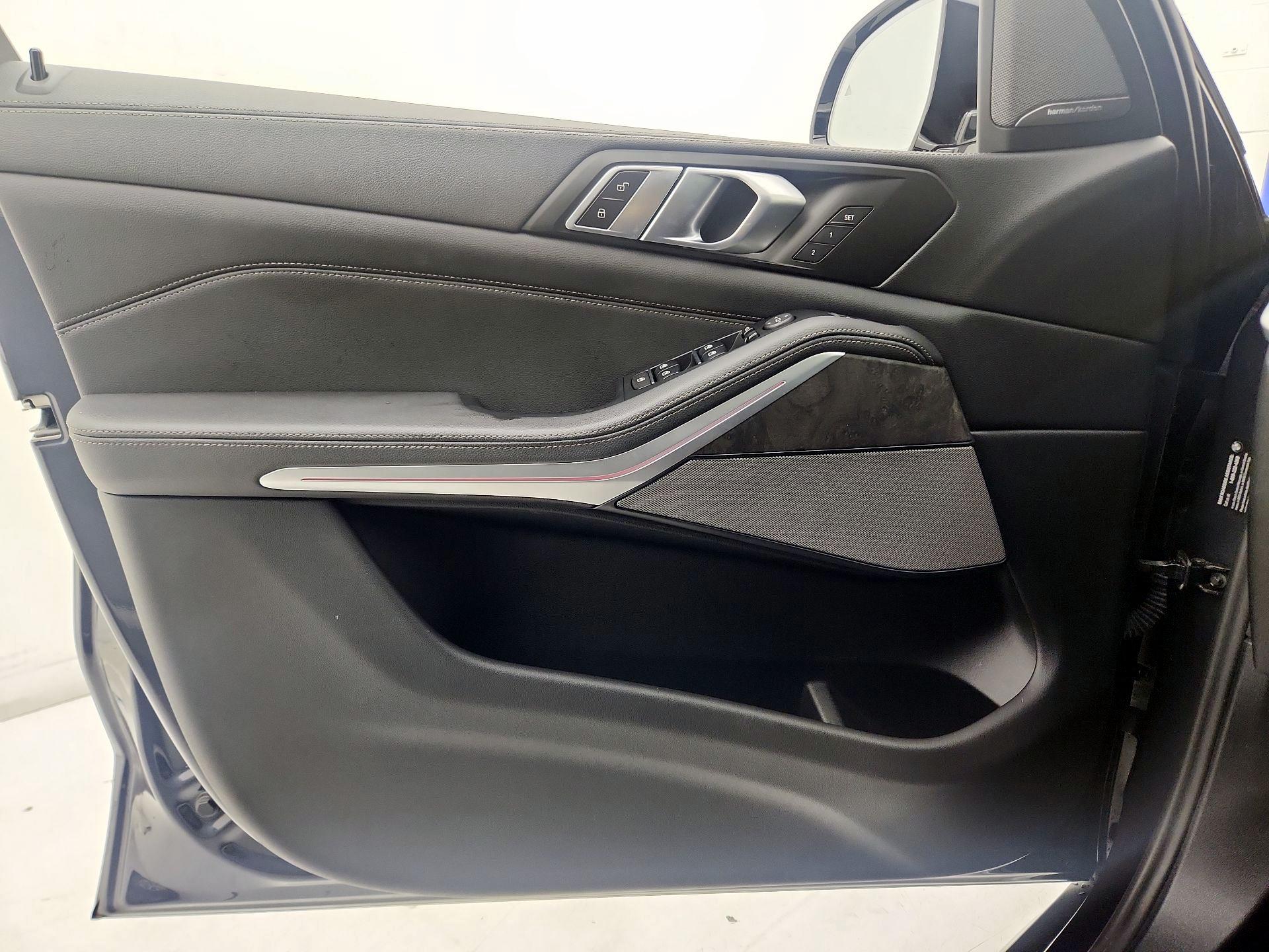 Thumbnail: 2021 BMW X5 - 12