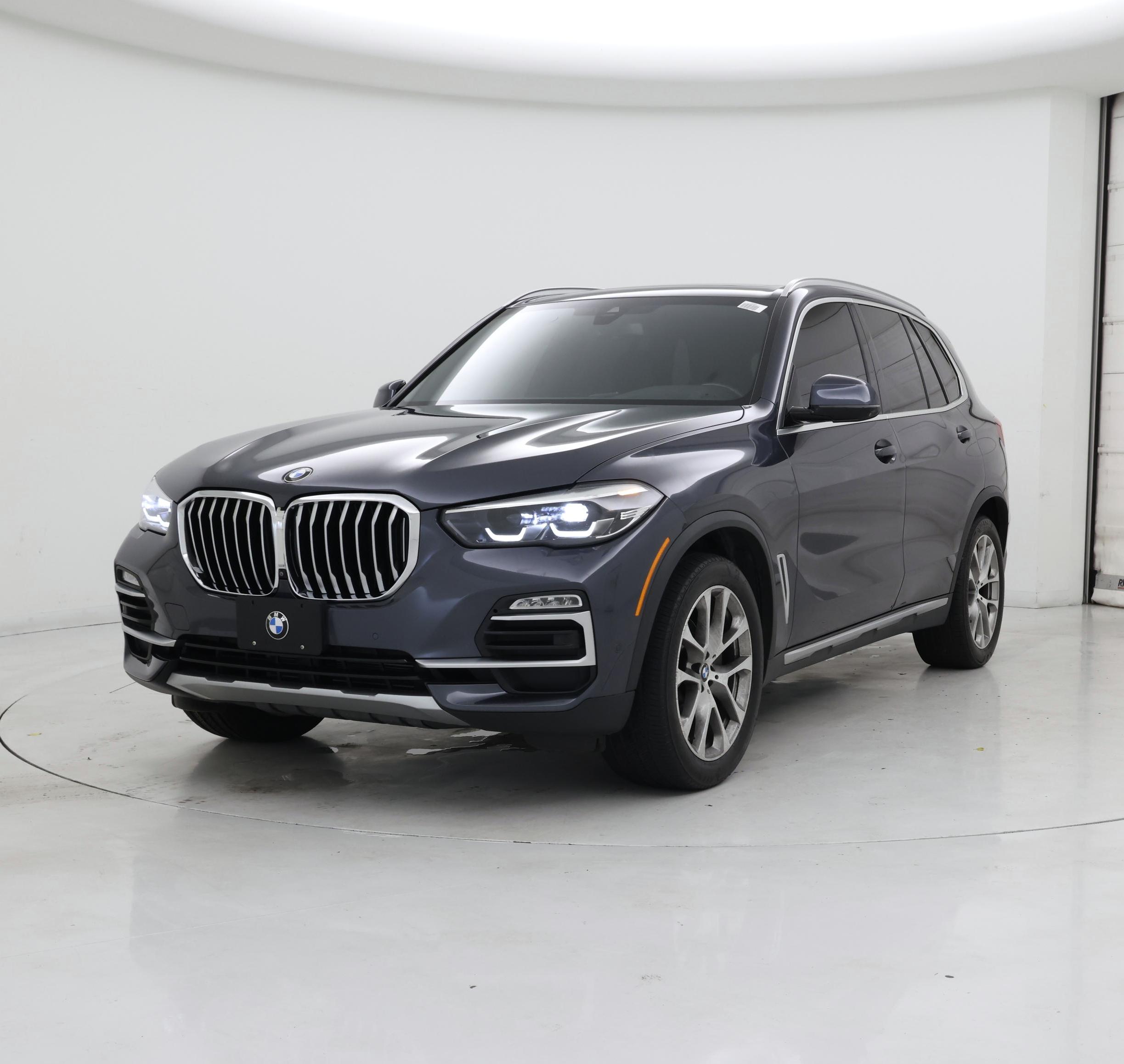 Thumbnail: 2021 BMW X5 - 4