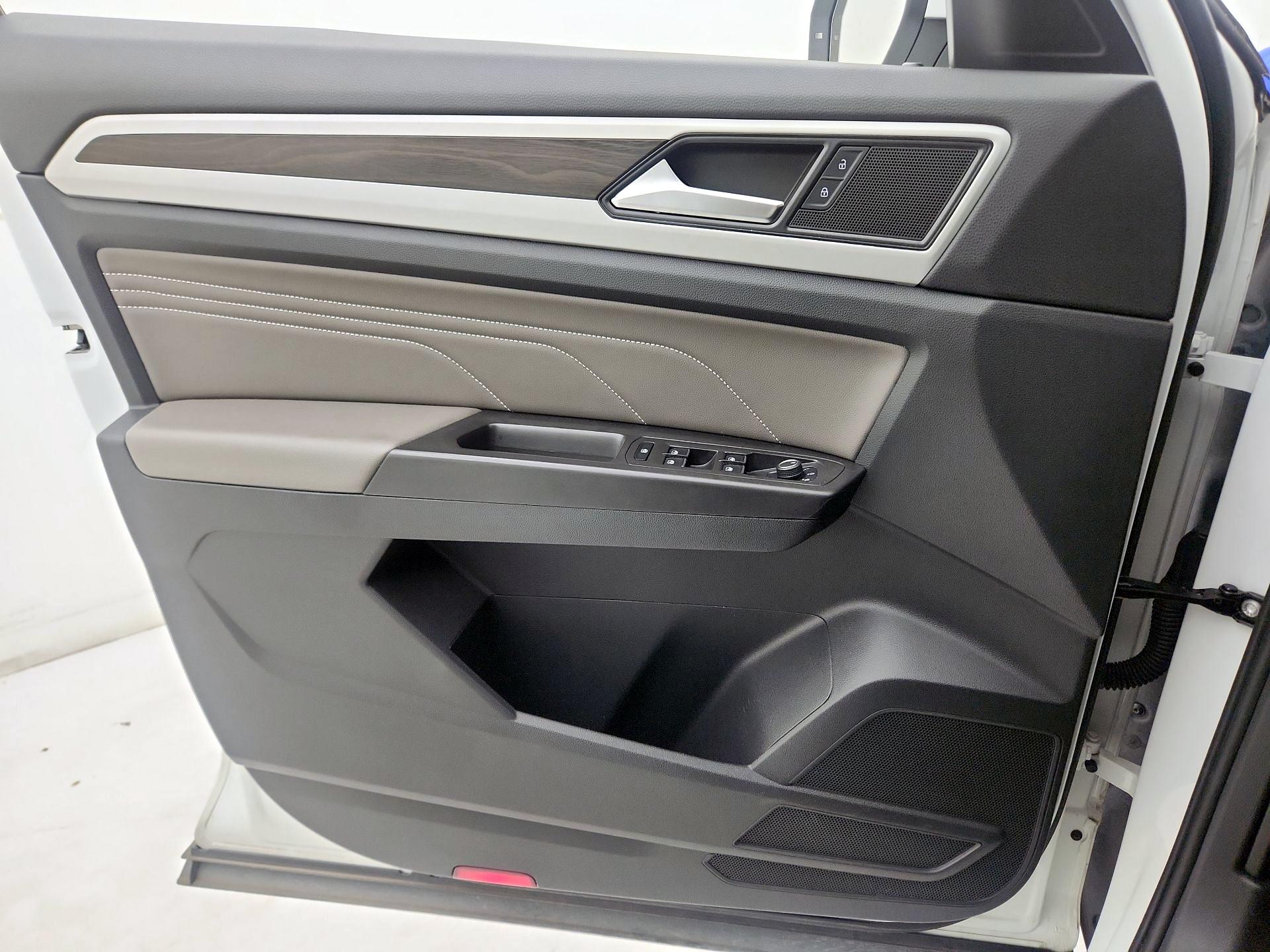 Thumbnail: 2022 Volkswagen Atlas - 12
