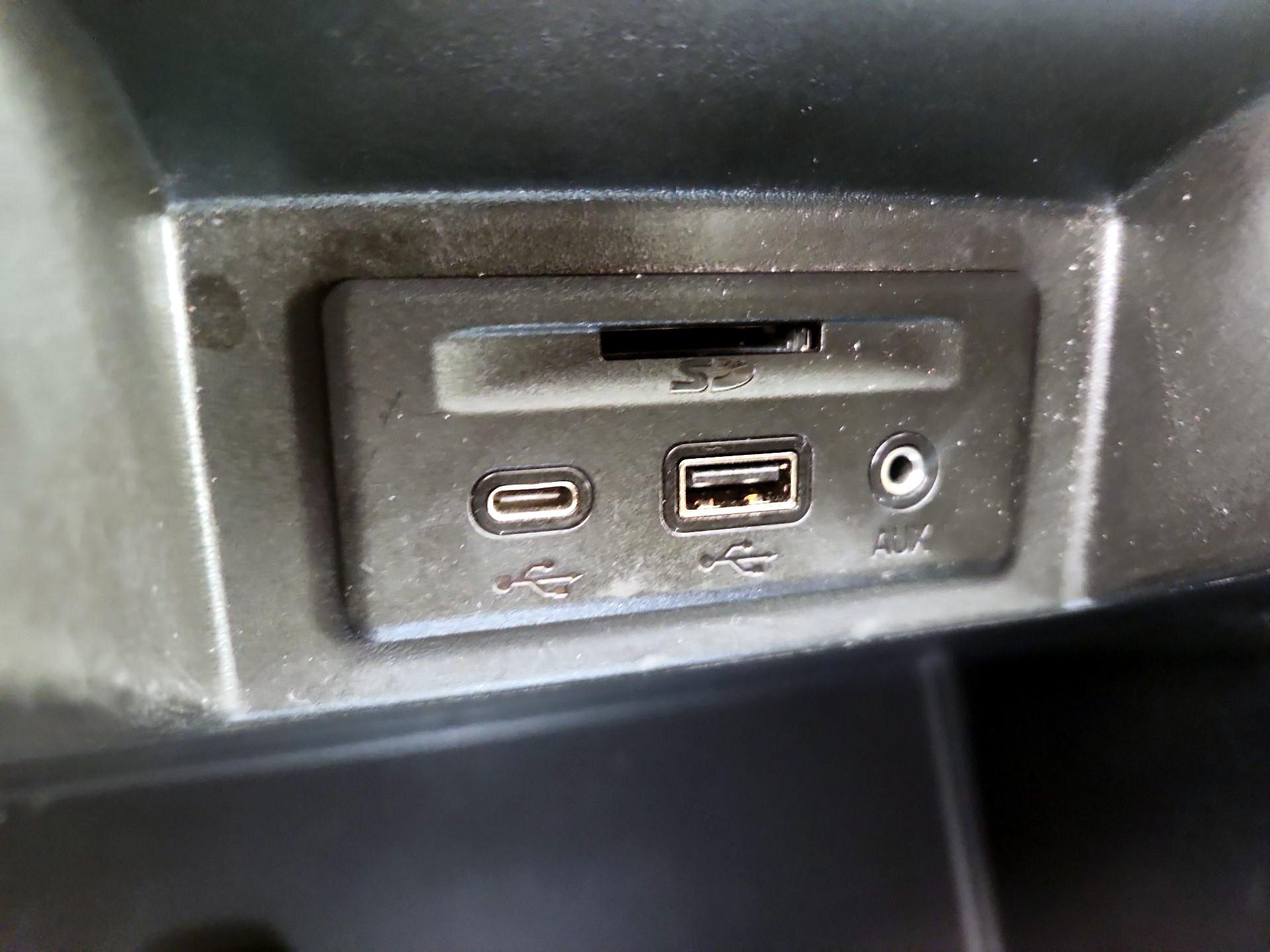 Thumbnail: 2021 Chevrolet Silverado 1500 - 18