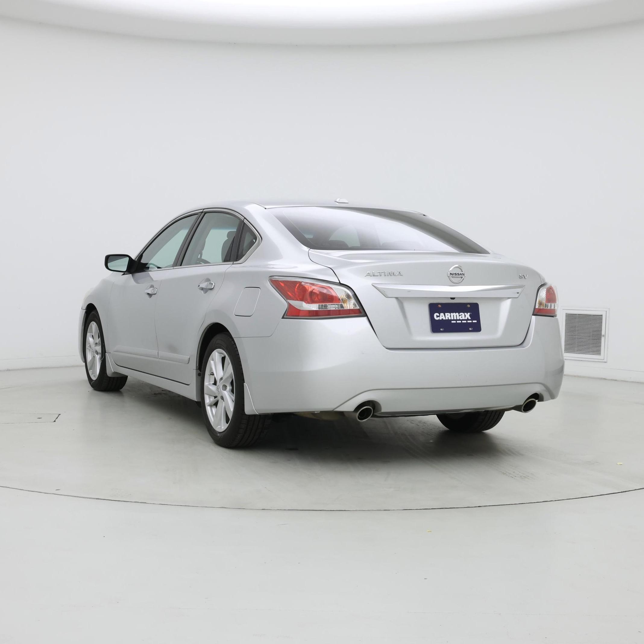 Thumbnail: 2015 Nissan Altima - 2