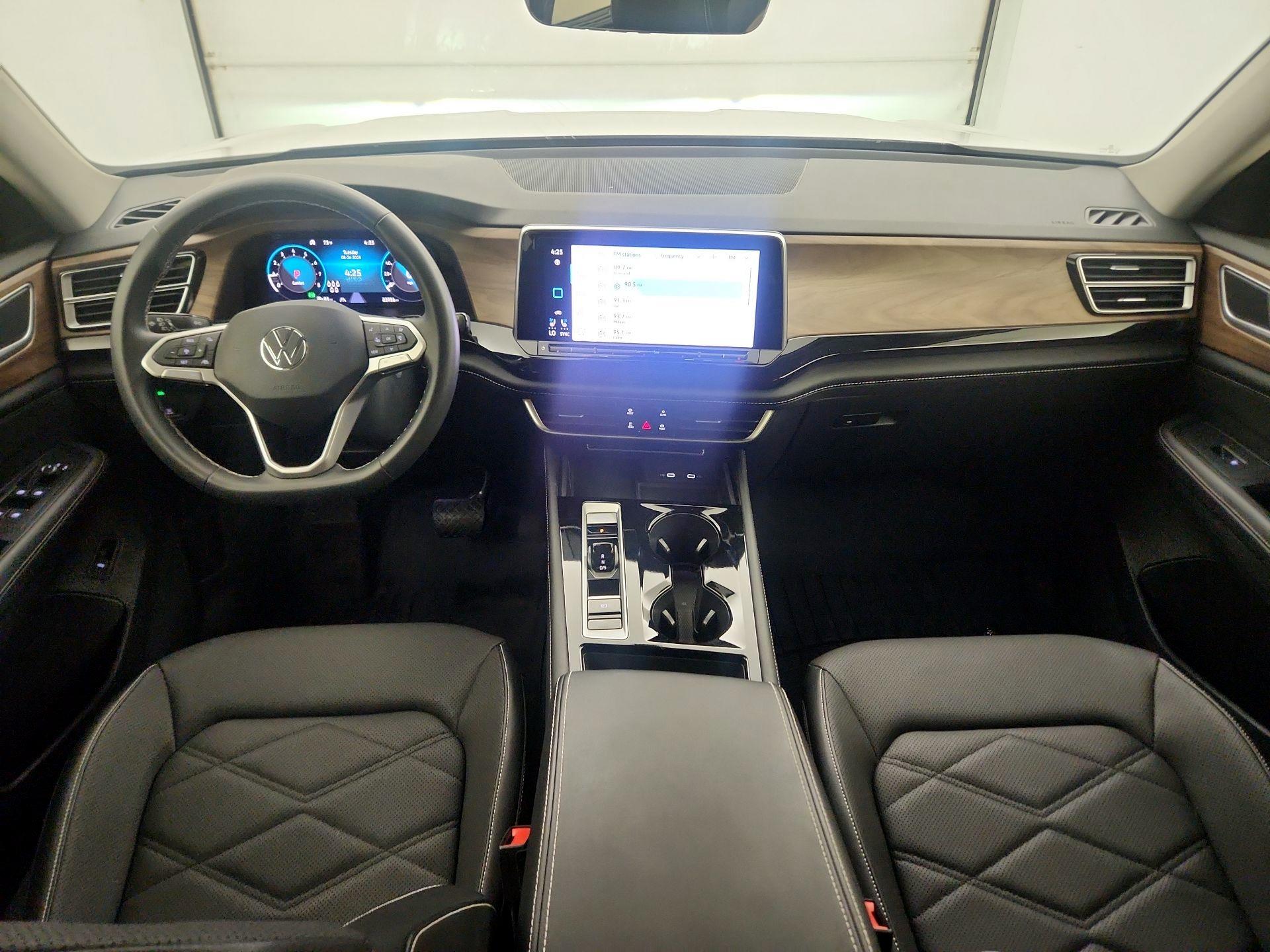 Thumbnail: 2024 Volkswagen Atlas - 9