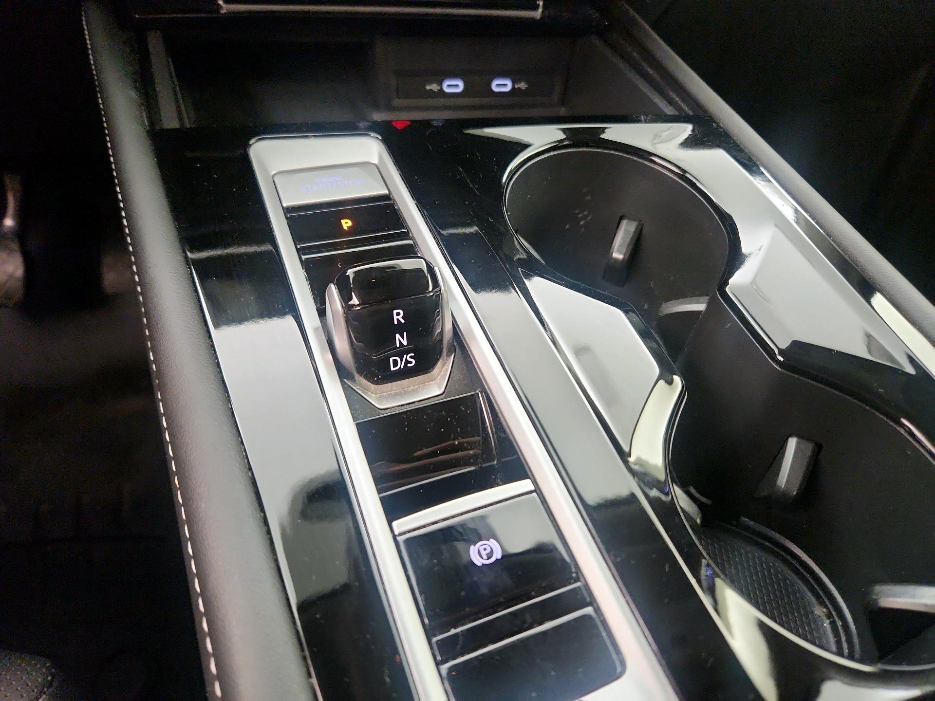 Thumbnail: 2024 Volkswagen Atlas - 17