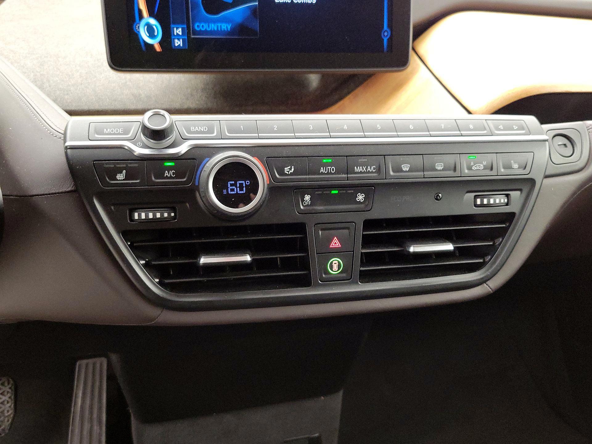 Thumbnail: 2016 BMW i3 - 17