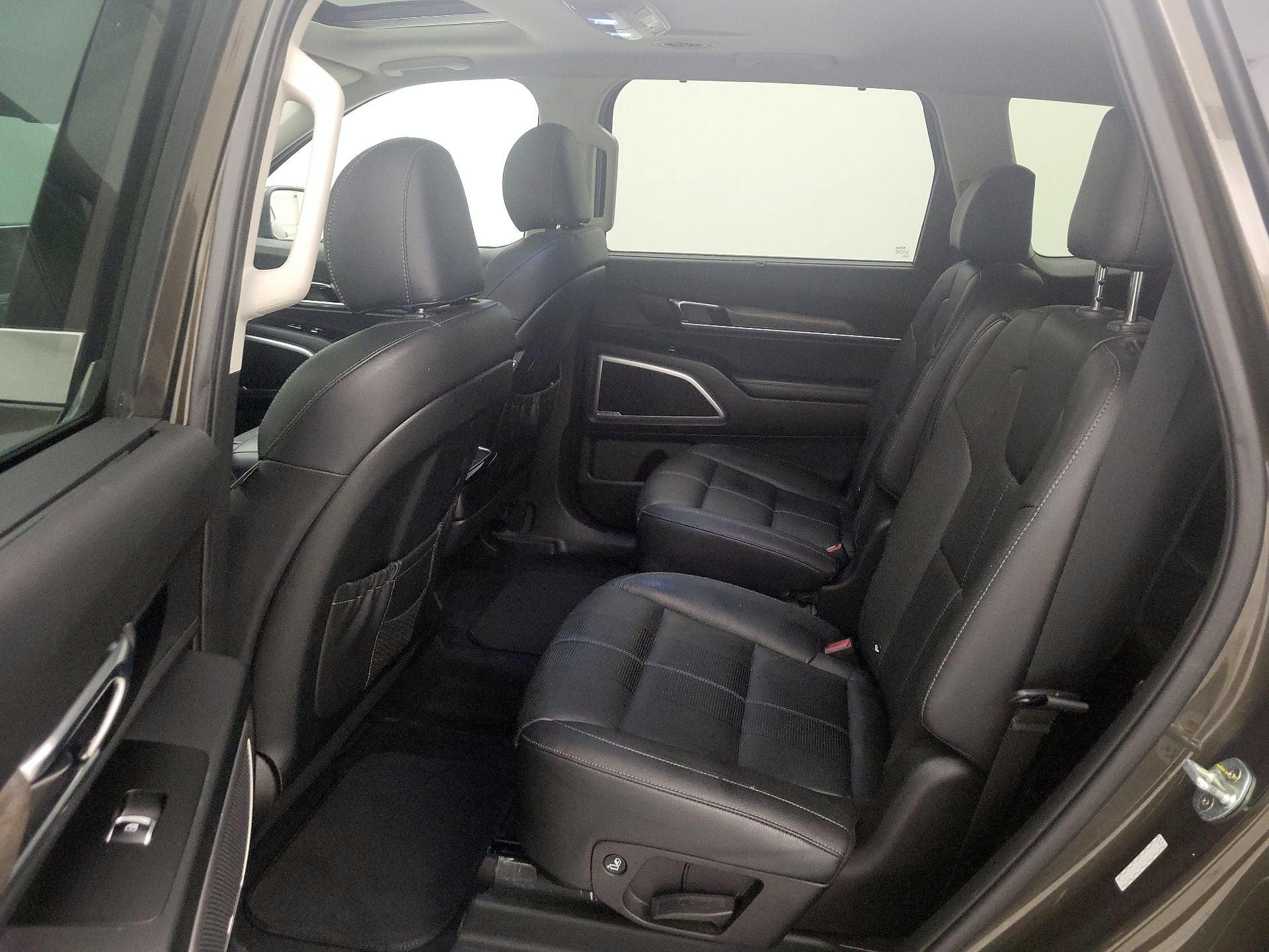Thumbnail: 2021 Kia Telluride - 20