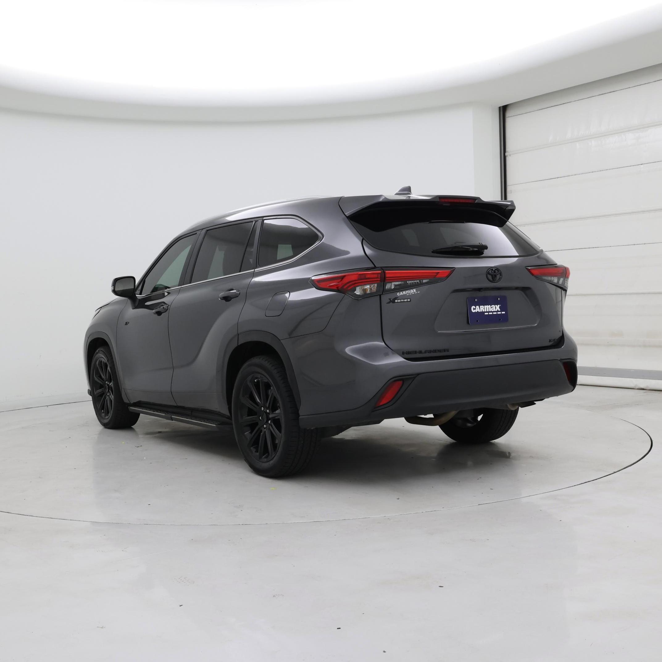 Thumbnail: 2023 Toyota Highlander - 2