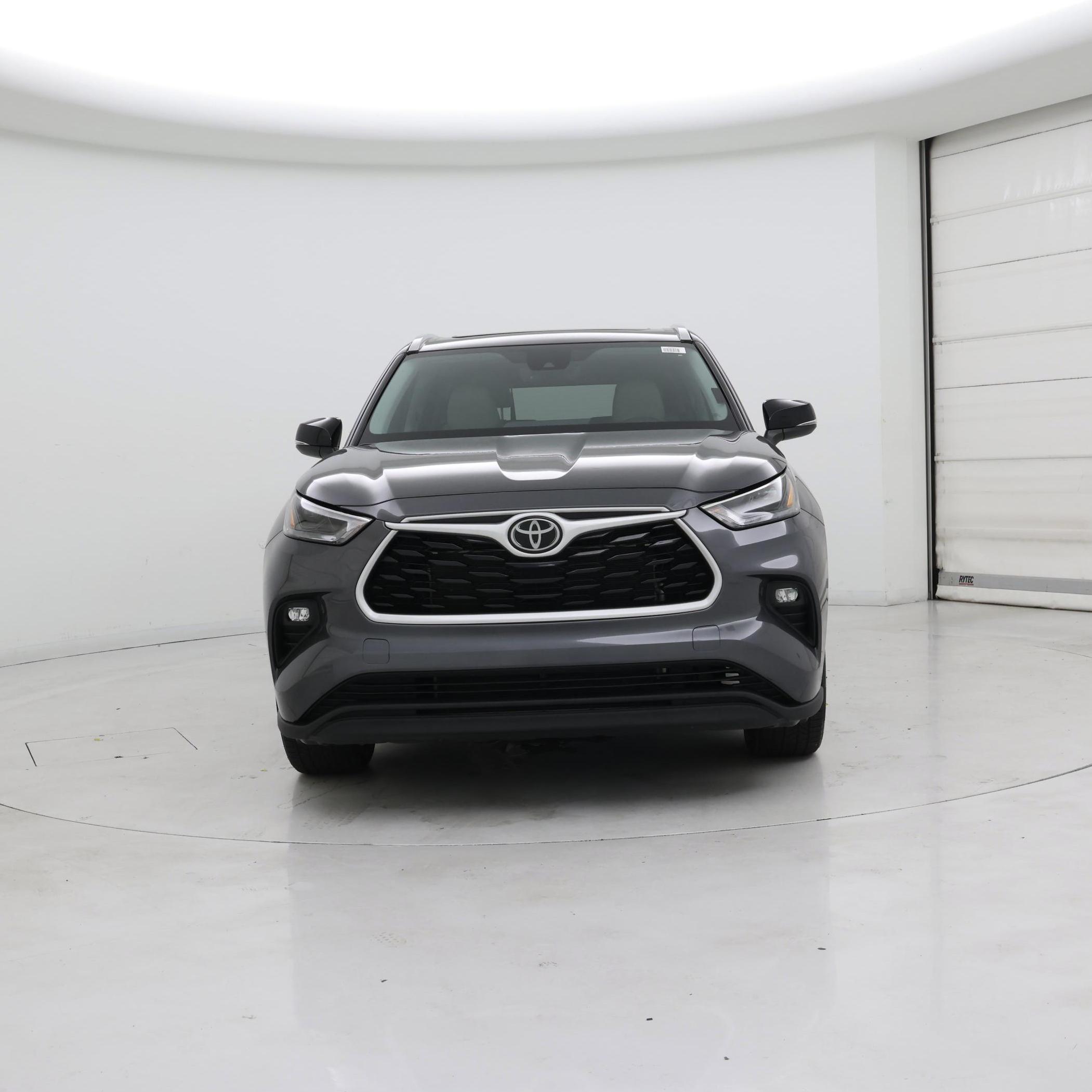 Thumbnail: 2023 Toyota Highlander - 5