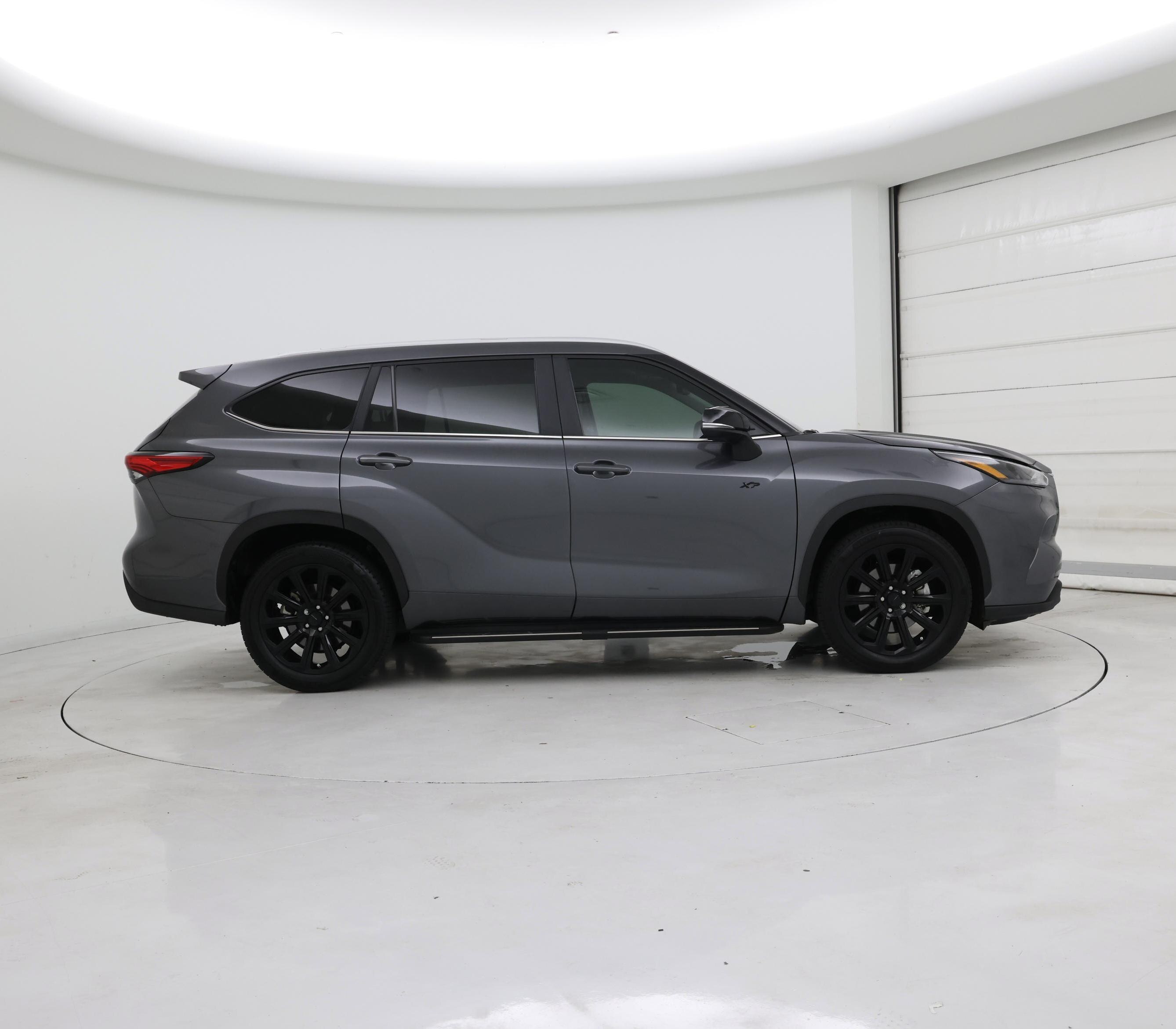 Thumbnail: 2023 Toyota Highlander - 7