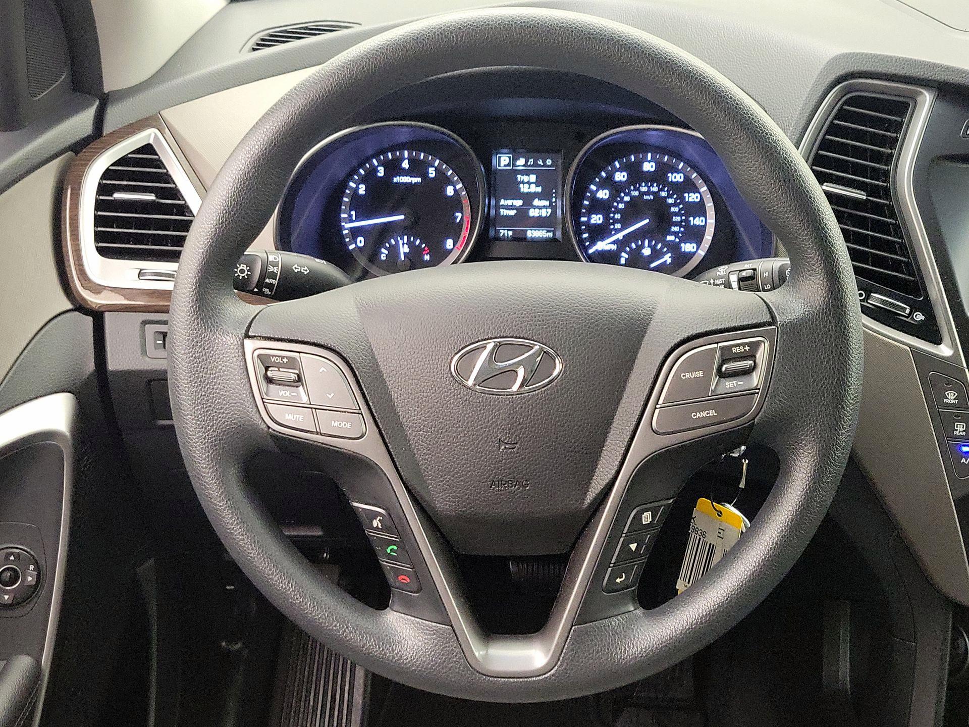 Thumbnail: 2018 Hyundai Santa Fe - 10