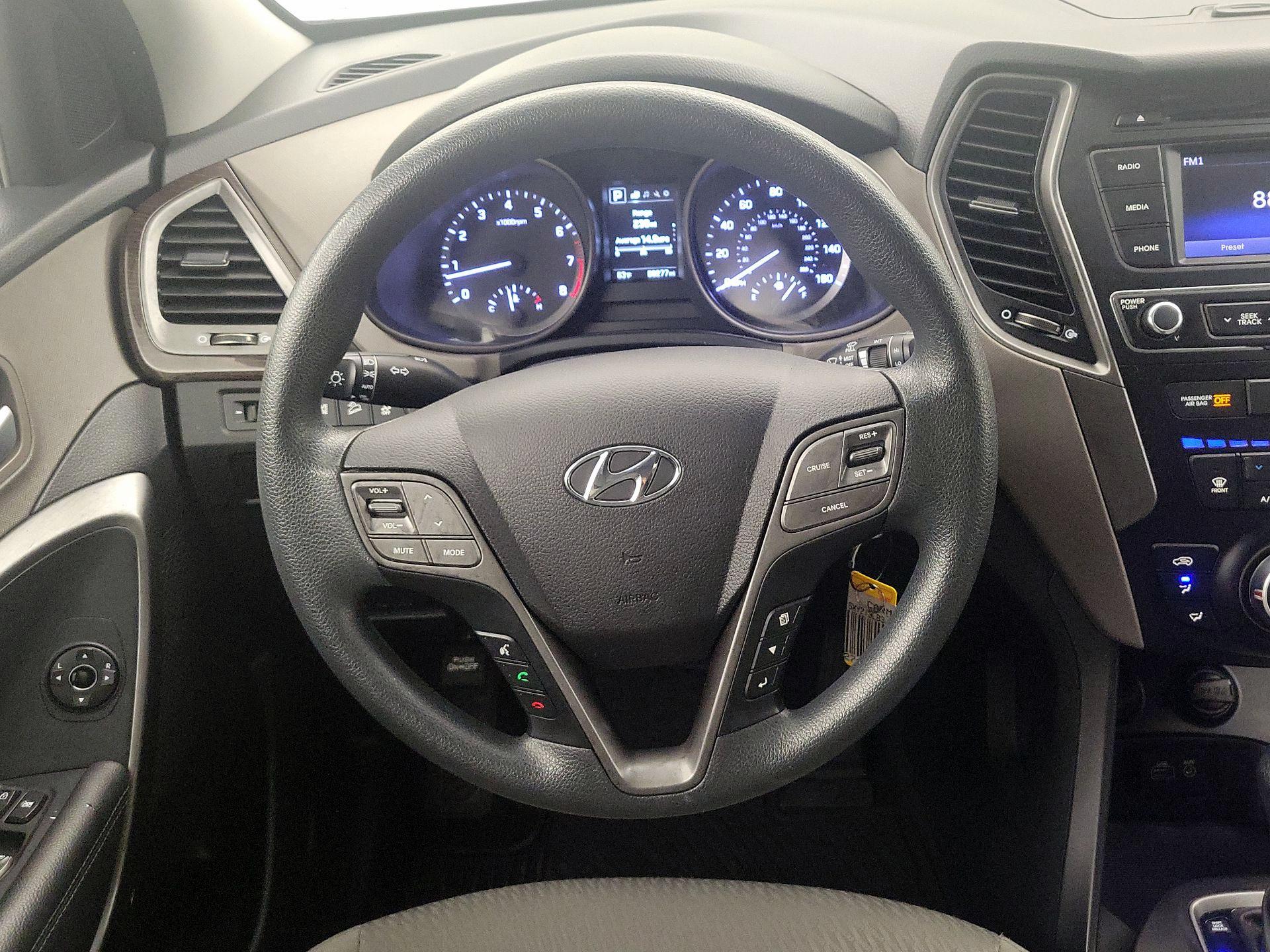 Thumbnail: 2018 Hyundai Santa Fe - 10