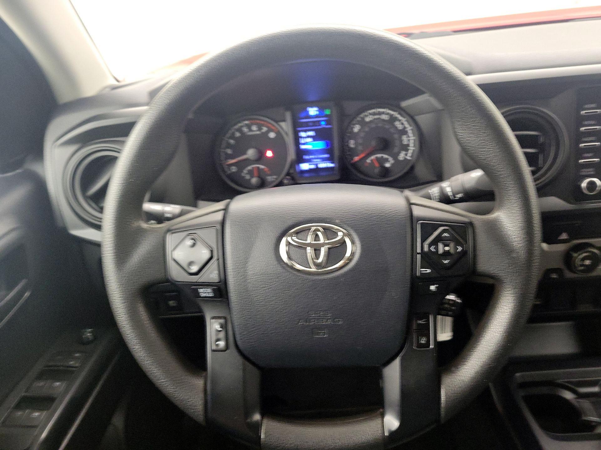 Thumbnail: 2020 Toyota Tacoma - 10