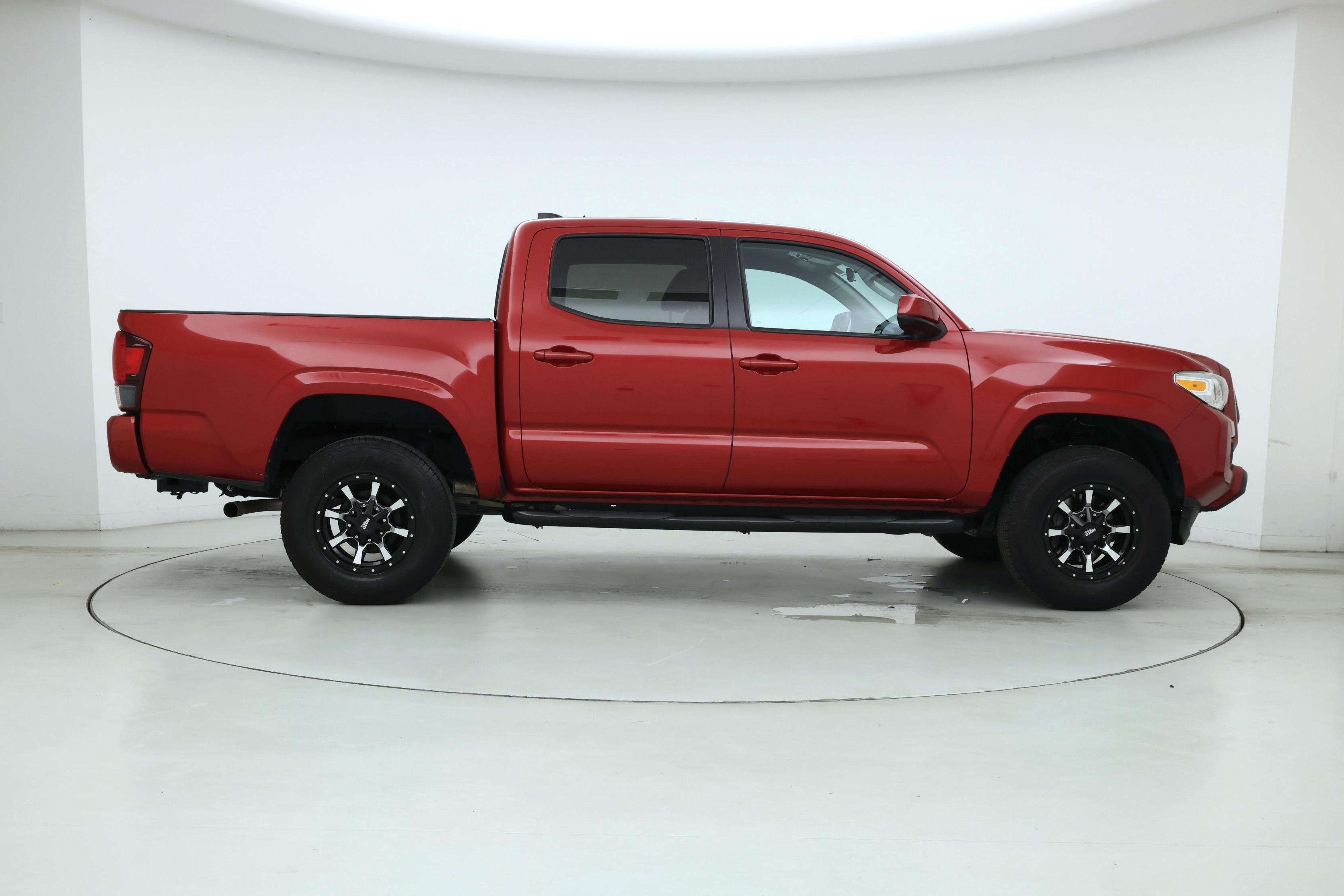 Thumbnail: 2020 Toyota Tacoma - 7
