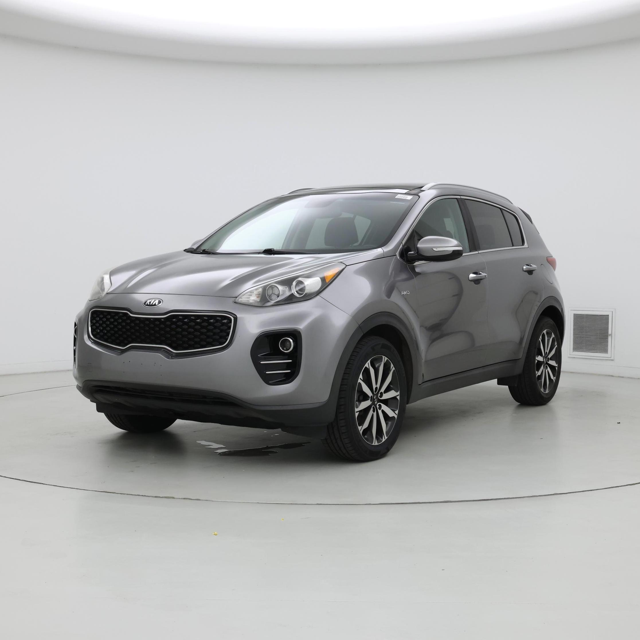 Thumbnail: 2017 Kia Sportage - 4
