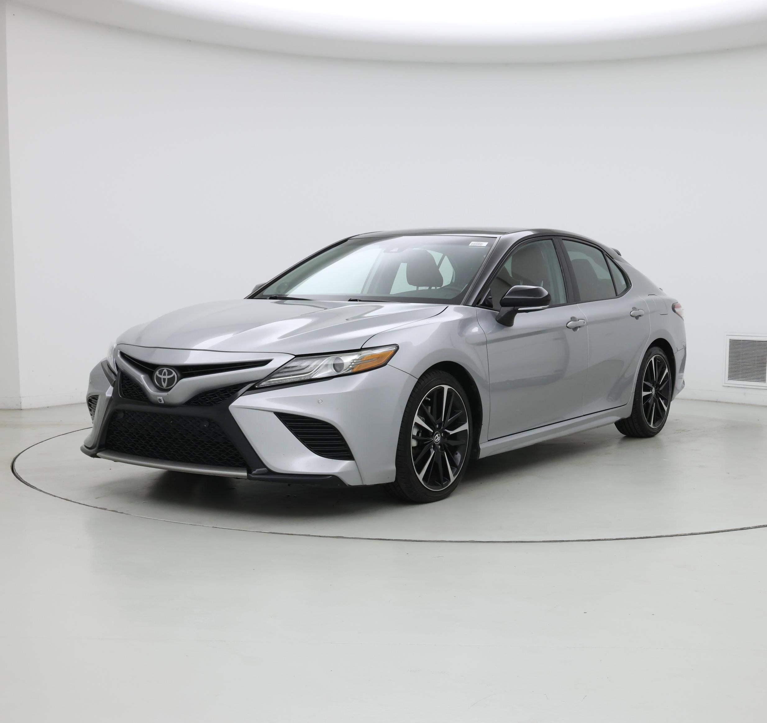Thumbnail: 2019 Toyota Camry - 4