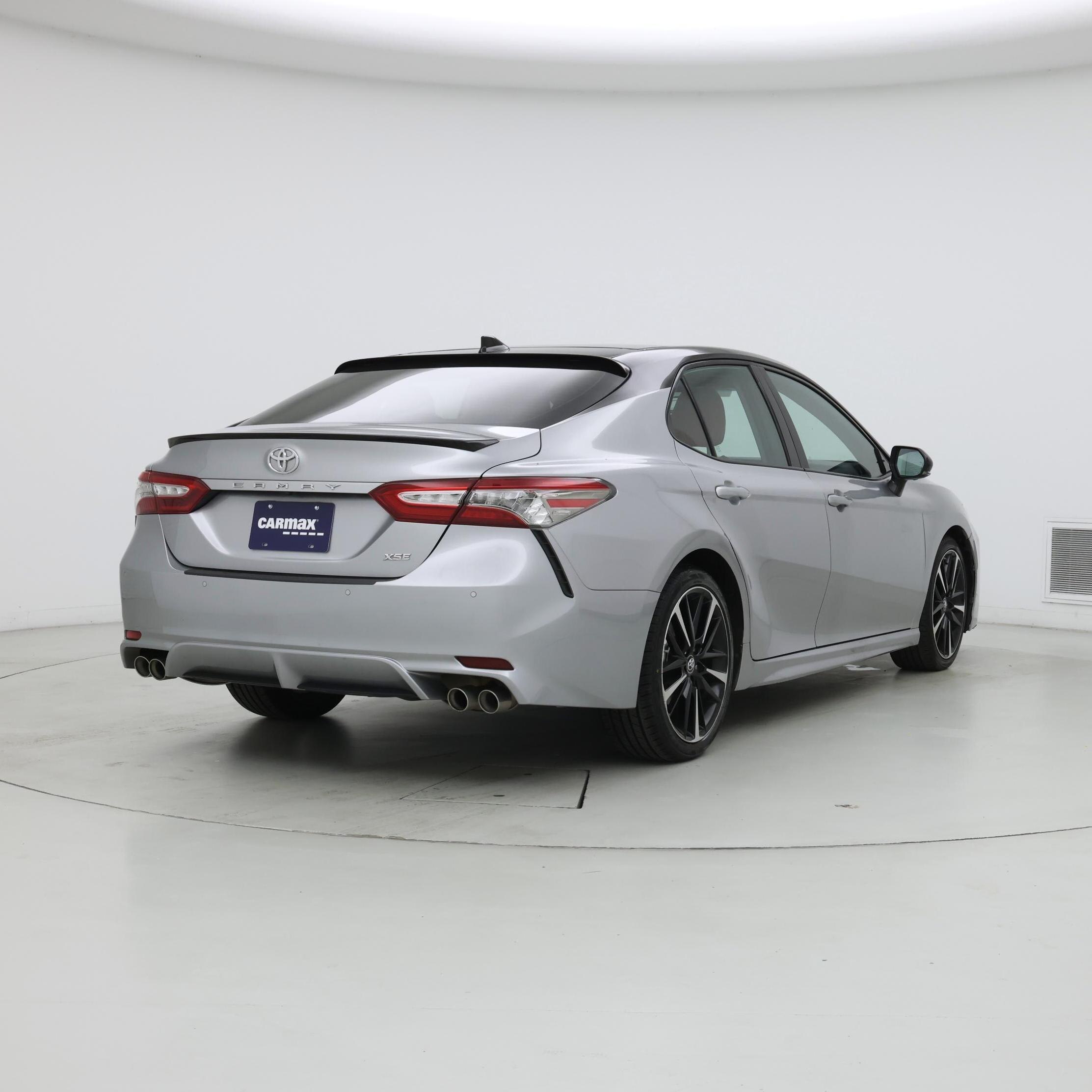 Thumbnail: 2019 Toyota Camry - 8