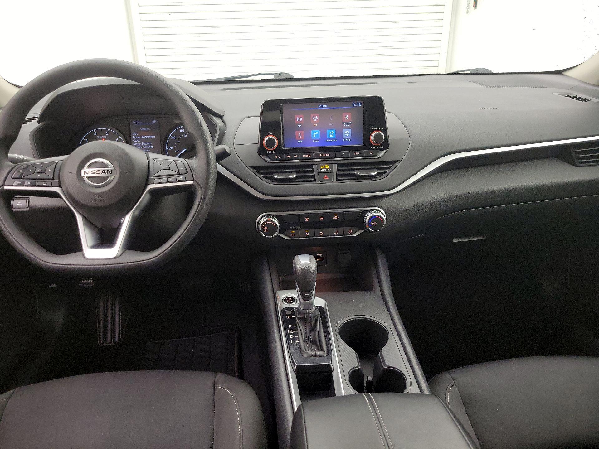 Thumbnail: 2022 Nissan Altima - 9