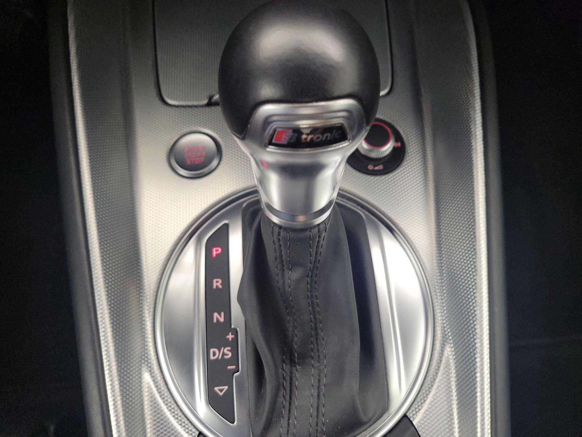 Thumbnail: 2016 Audi TT - 16
