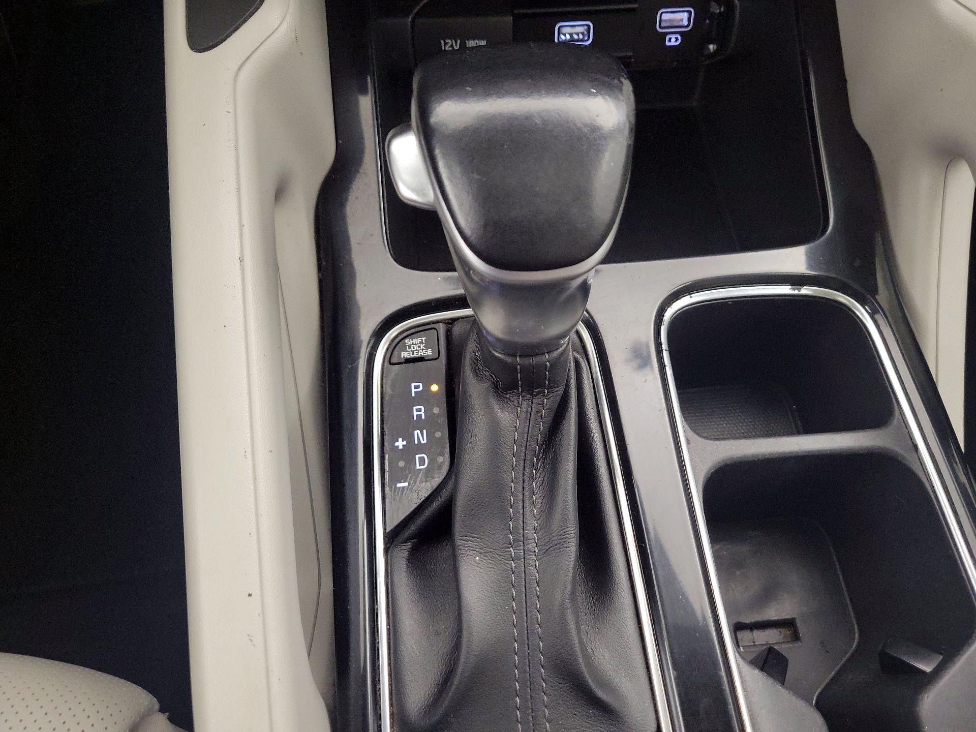 Thumbnail: 2020 Kia Telluride - 17