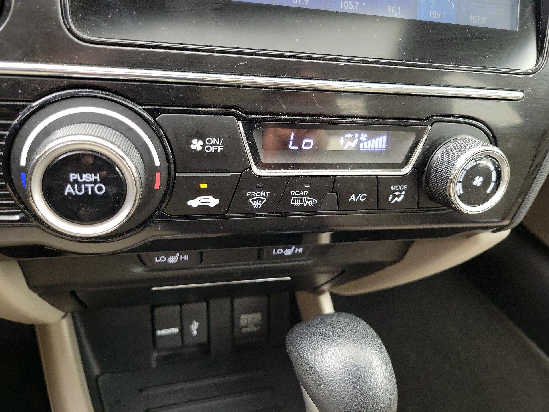 Thumbnail: 2015 Honda Civic - 16