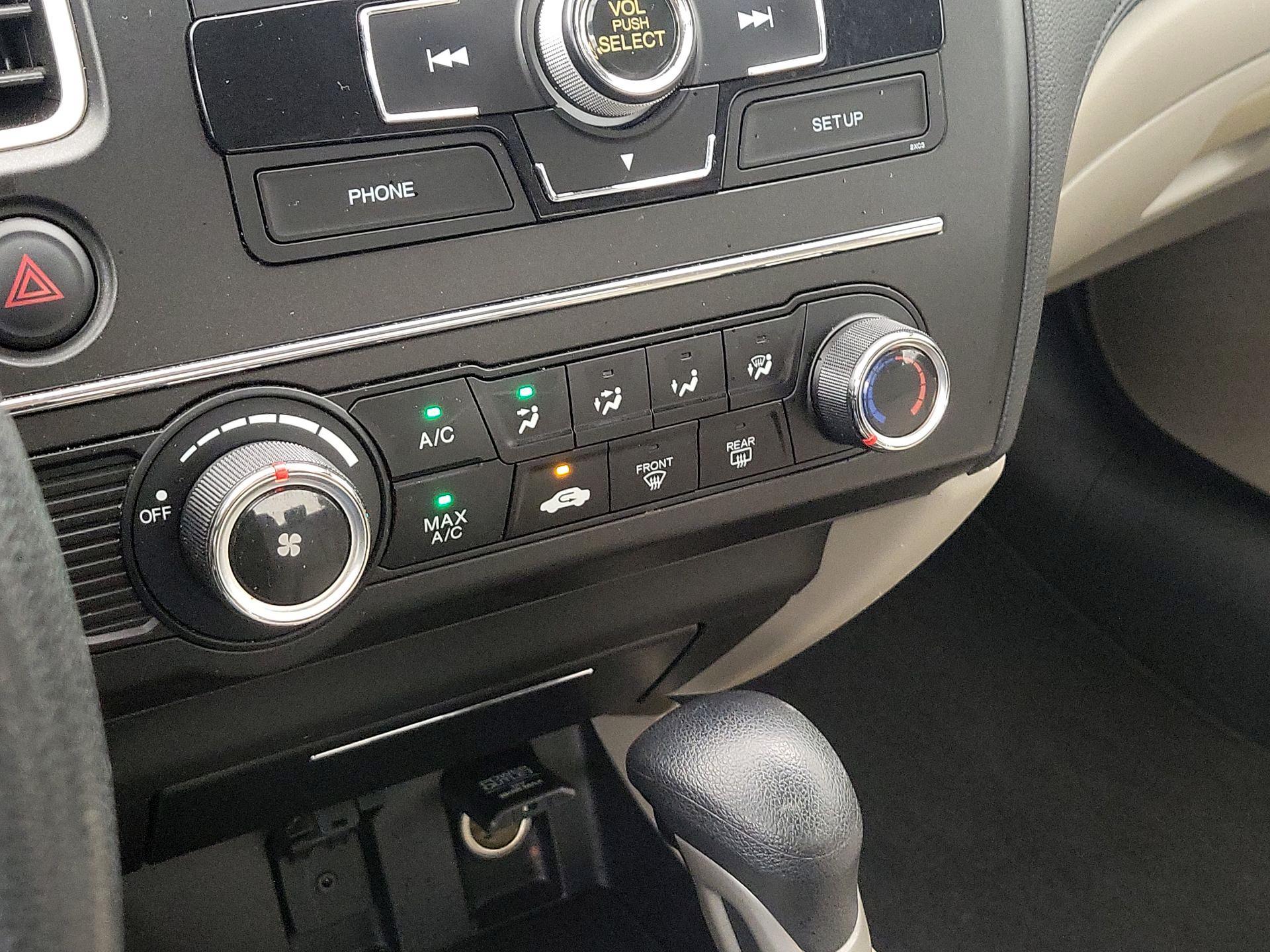 Thumbnail: 2015 Honda Civic - 16