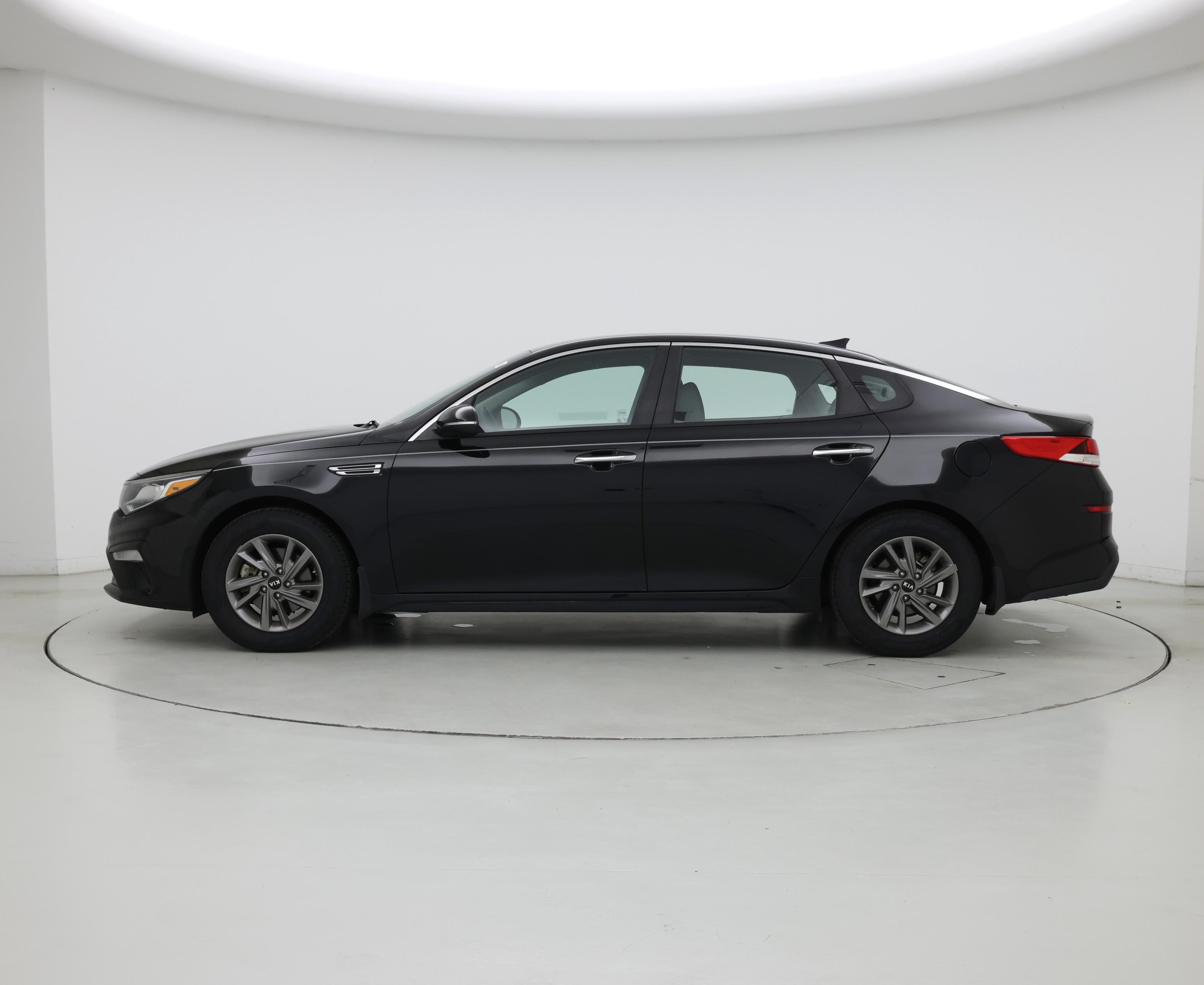 Thumbnail: 2020 Kia Optima - 3