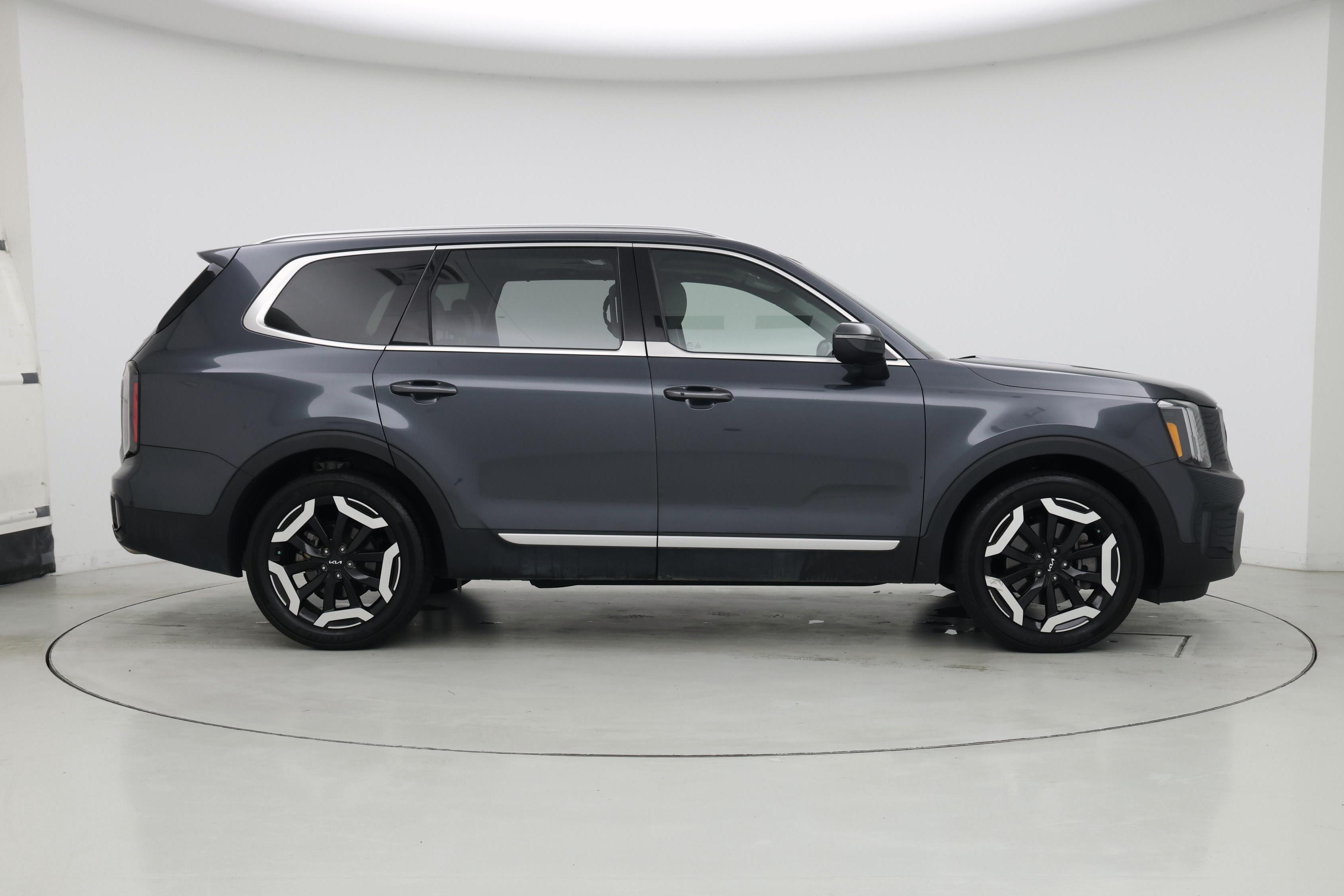 Thumbnail: 2023 Kia Telluride - 7