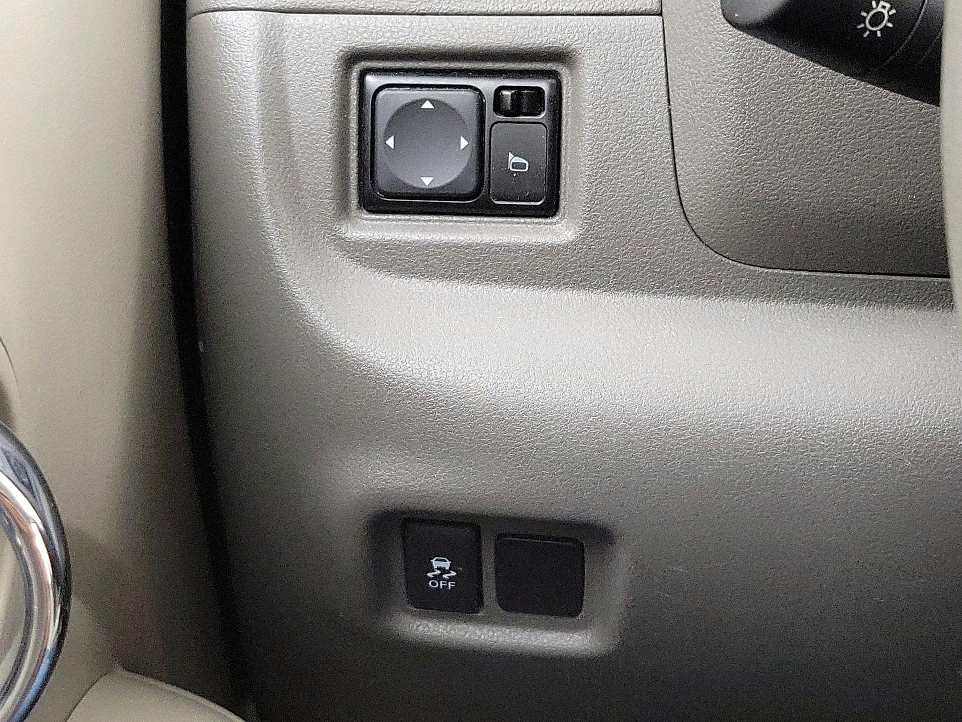 Thumbnail: 2014 Nissan Versa - 13