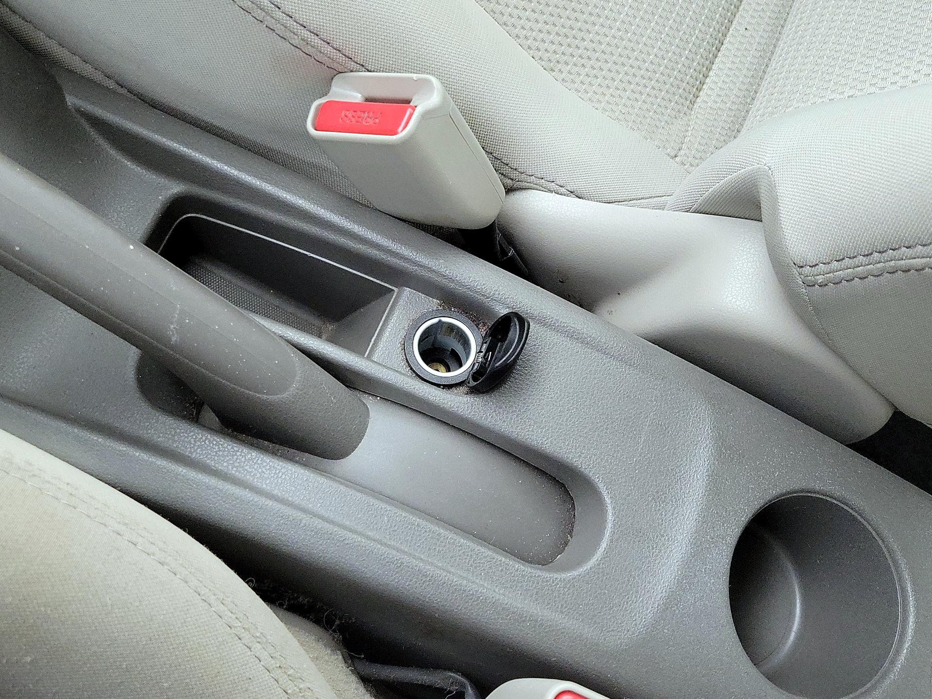 Thumbnail: 2014 Nissan Versa - 17