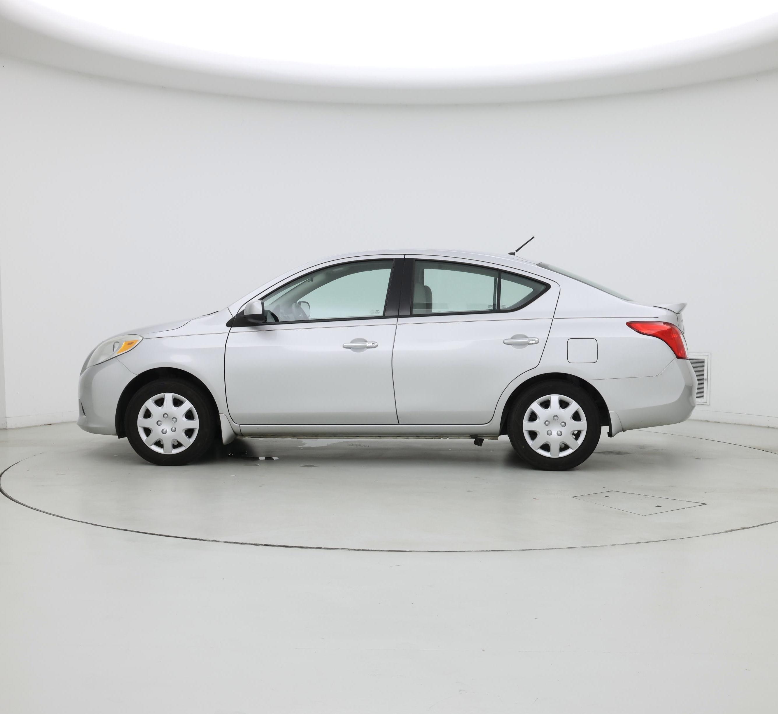 Thumbnail: 2014 Nissan Versa - 3