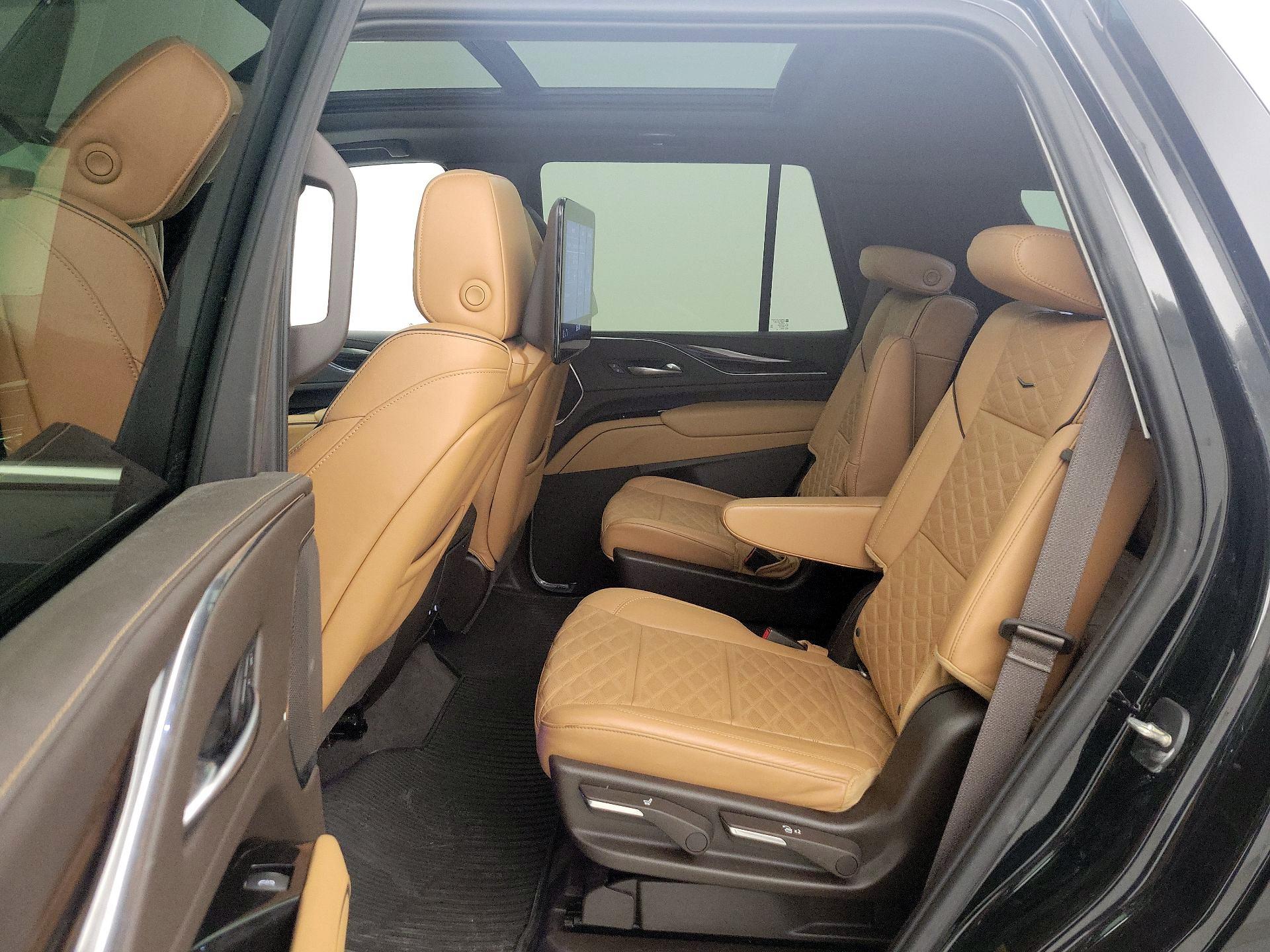 Thumbnail: 2021 Cadillac Escalade - 20