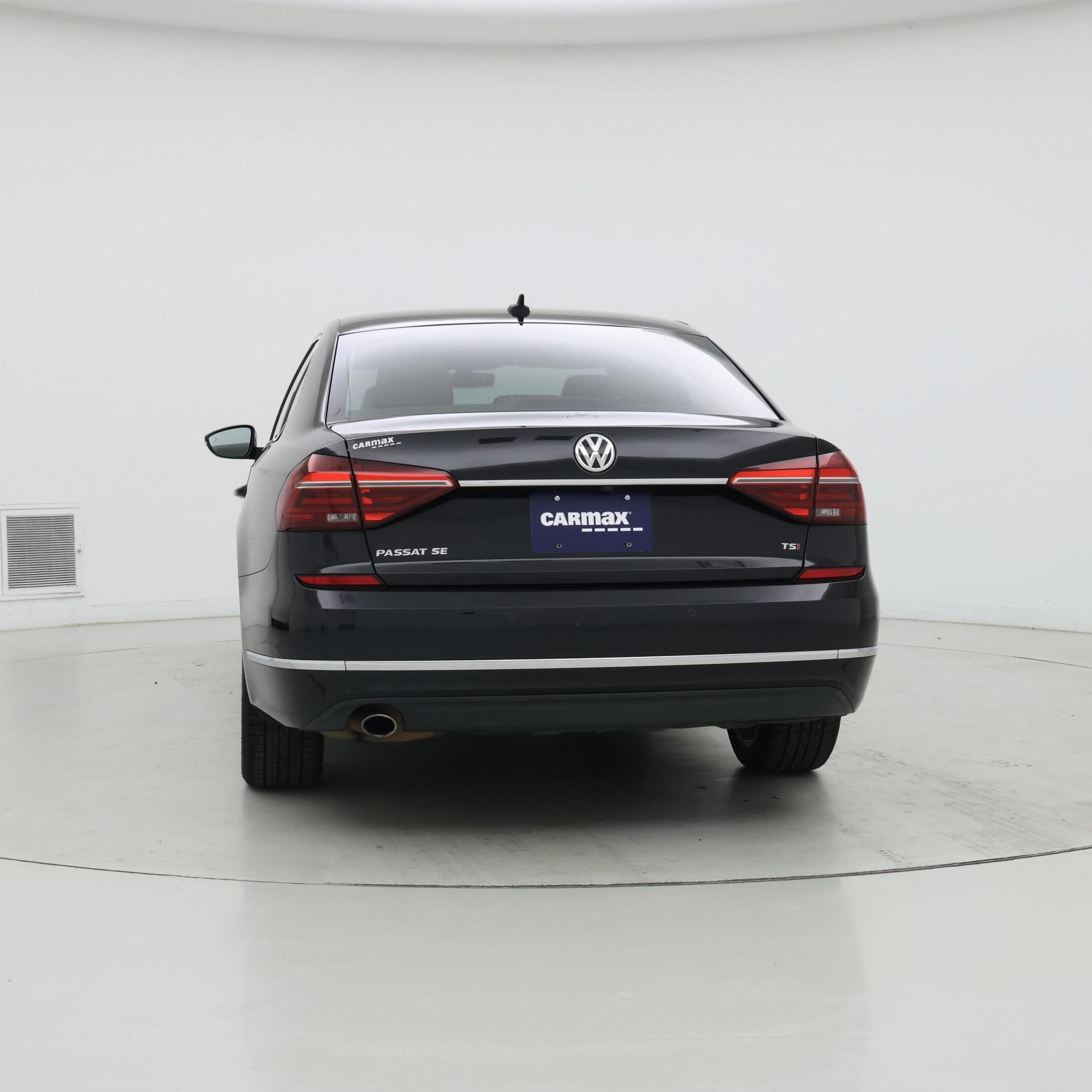 Thumbnail: 2017 Volkswagen Passat - 6
