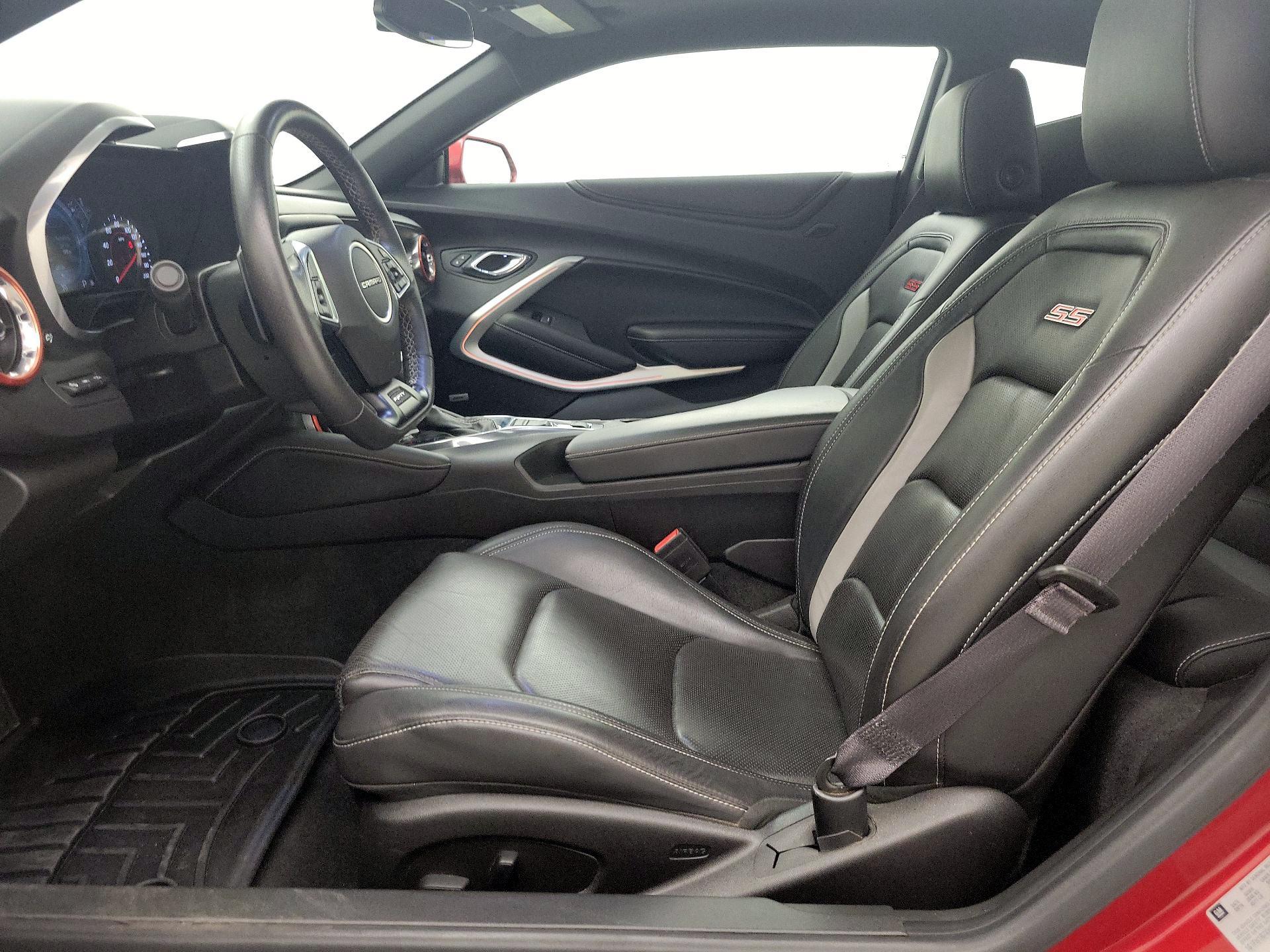Thumbnail: 2017 Chevrolet Camaro - 11
